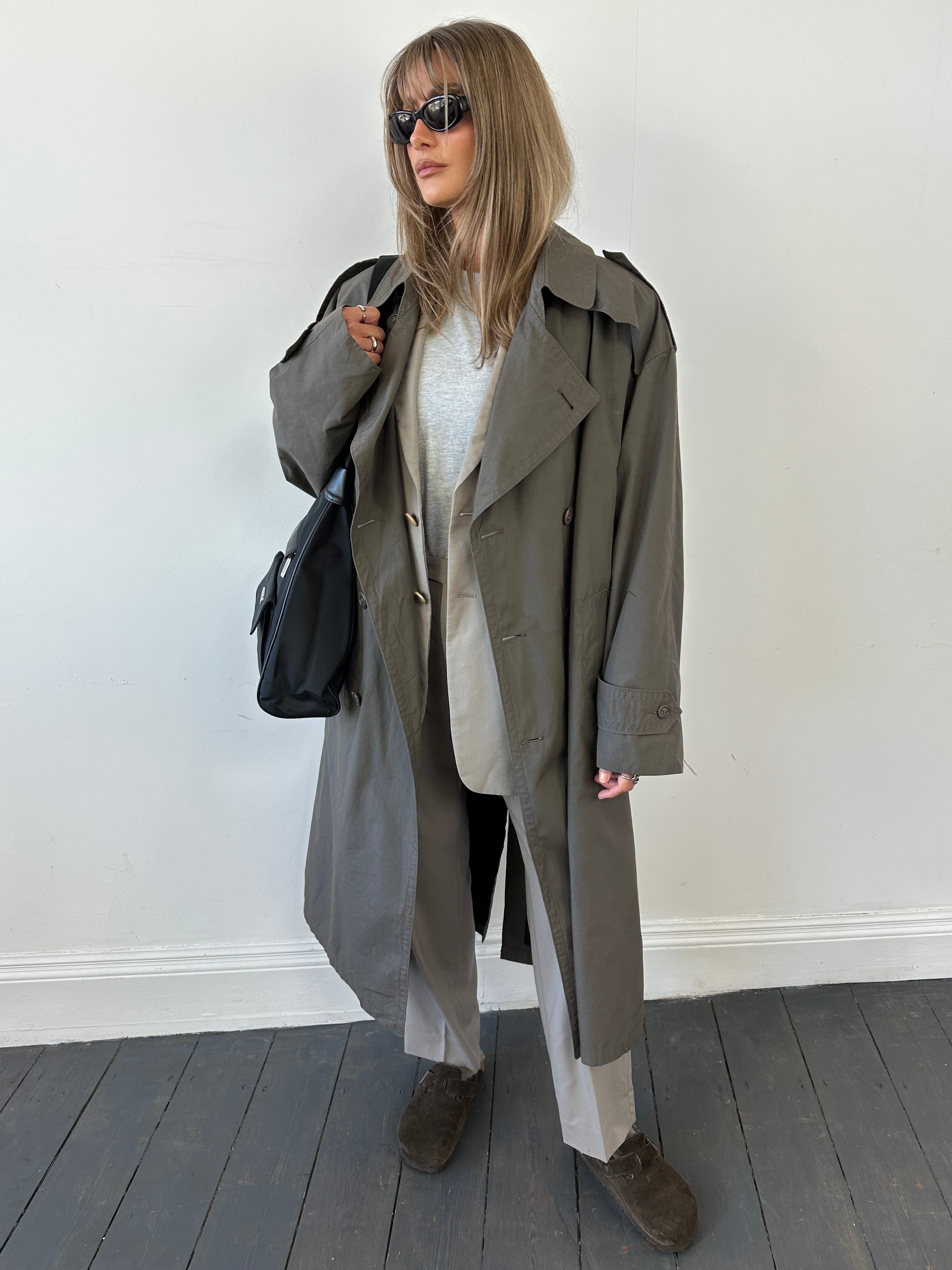Christian Dior belted cotton wool trench coat in beige, size 42R/XL, featuring classic design and stylish details.