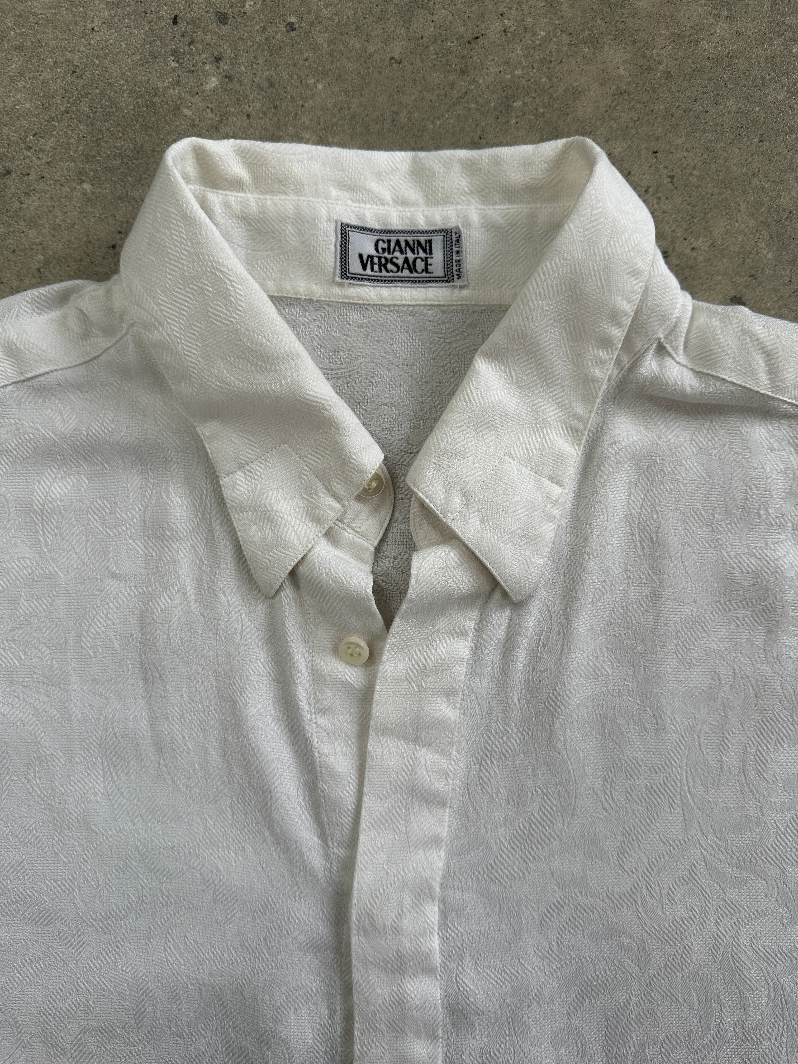 Versace cotton paisley shirt in size large, featuring a stylish print and classic collar, designed for a sophisticated look.