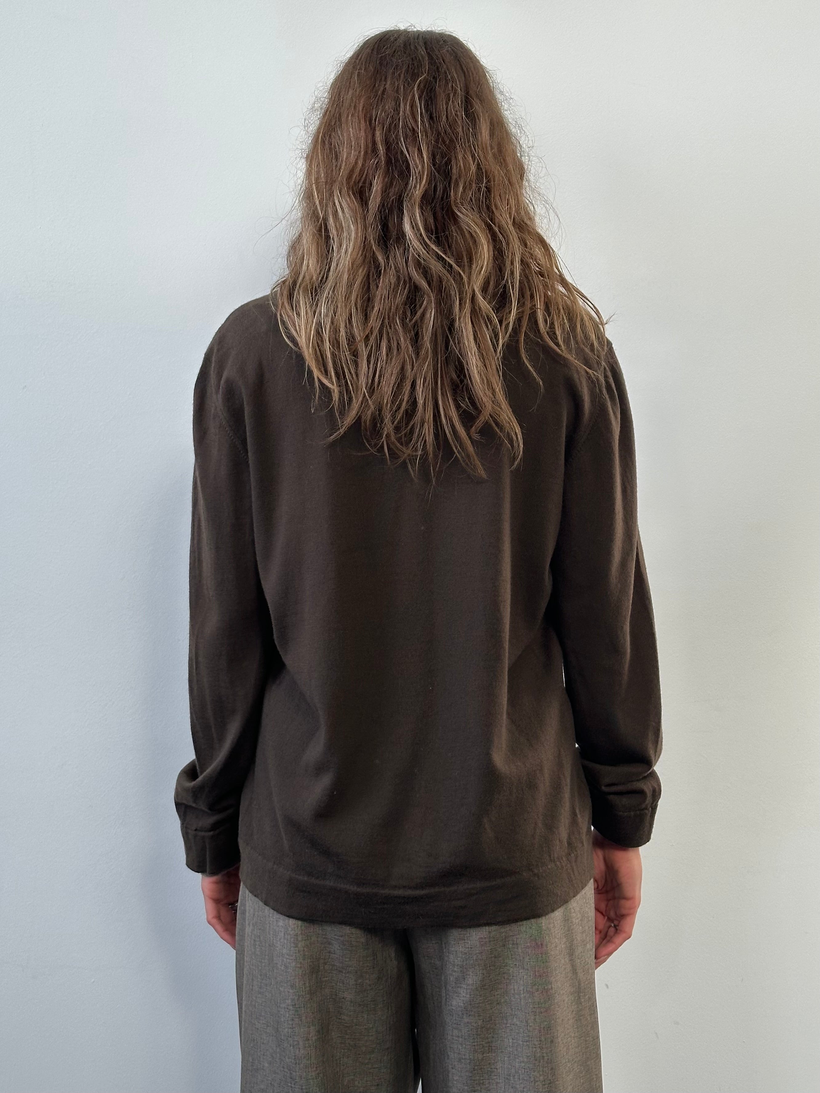 Armani Collezioni 2000s pure wool layered knit jumper in size M/L, featuring a textured, cozy design and classic fit.