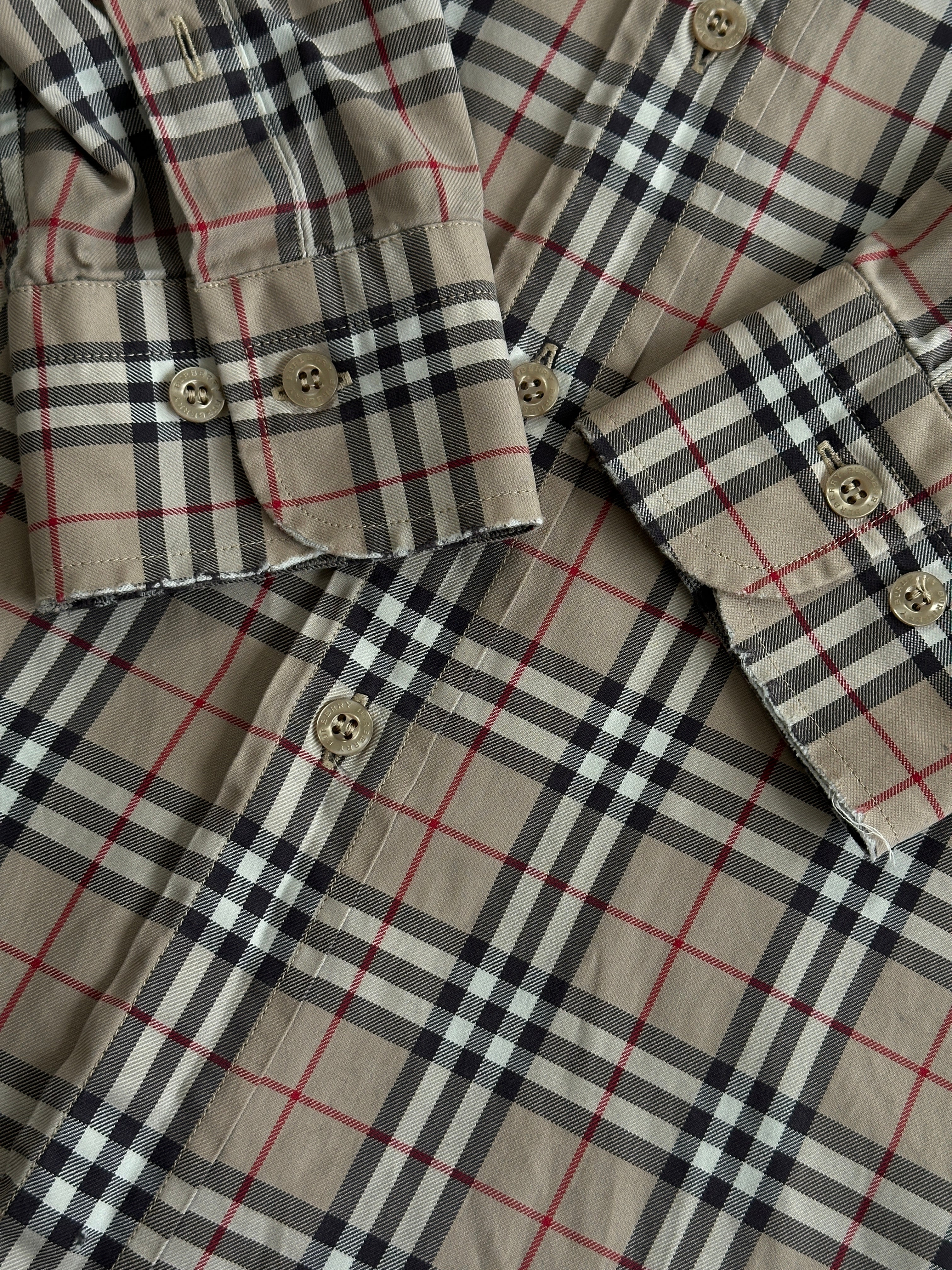 Burberry London Nova Check pure cotton shirt in size L, featuring classic check pattern and button-down collar.