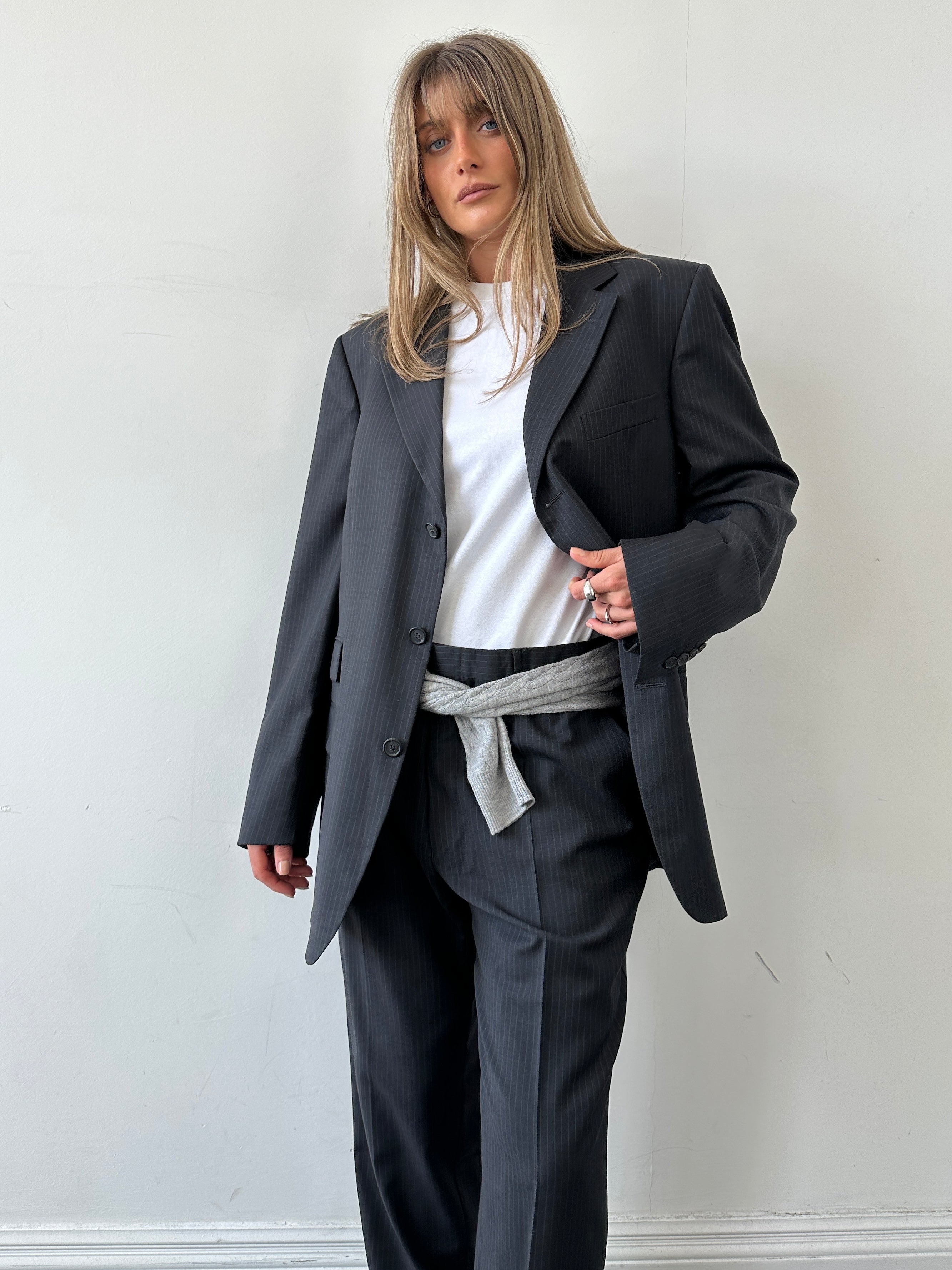 Gucci Pinstripe Single Breasted Wool Suit - 44R/W32 - SYLK