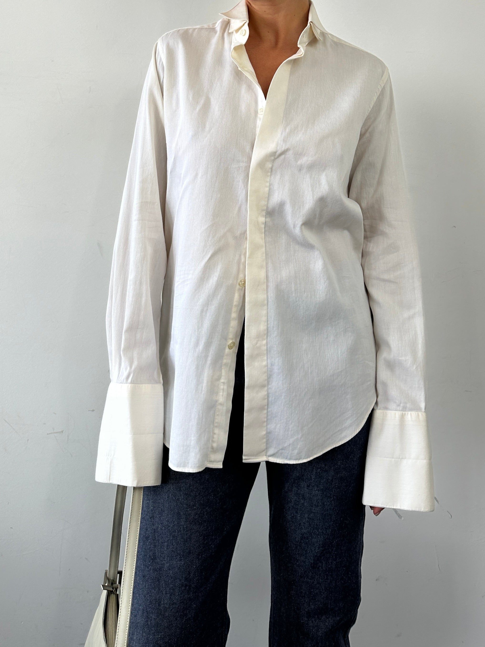 Pal Zileri pure cotton wing collar dress shirt in size M, featuring a classic button-up design with a crisp white finish.