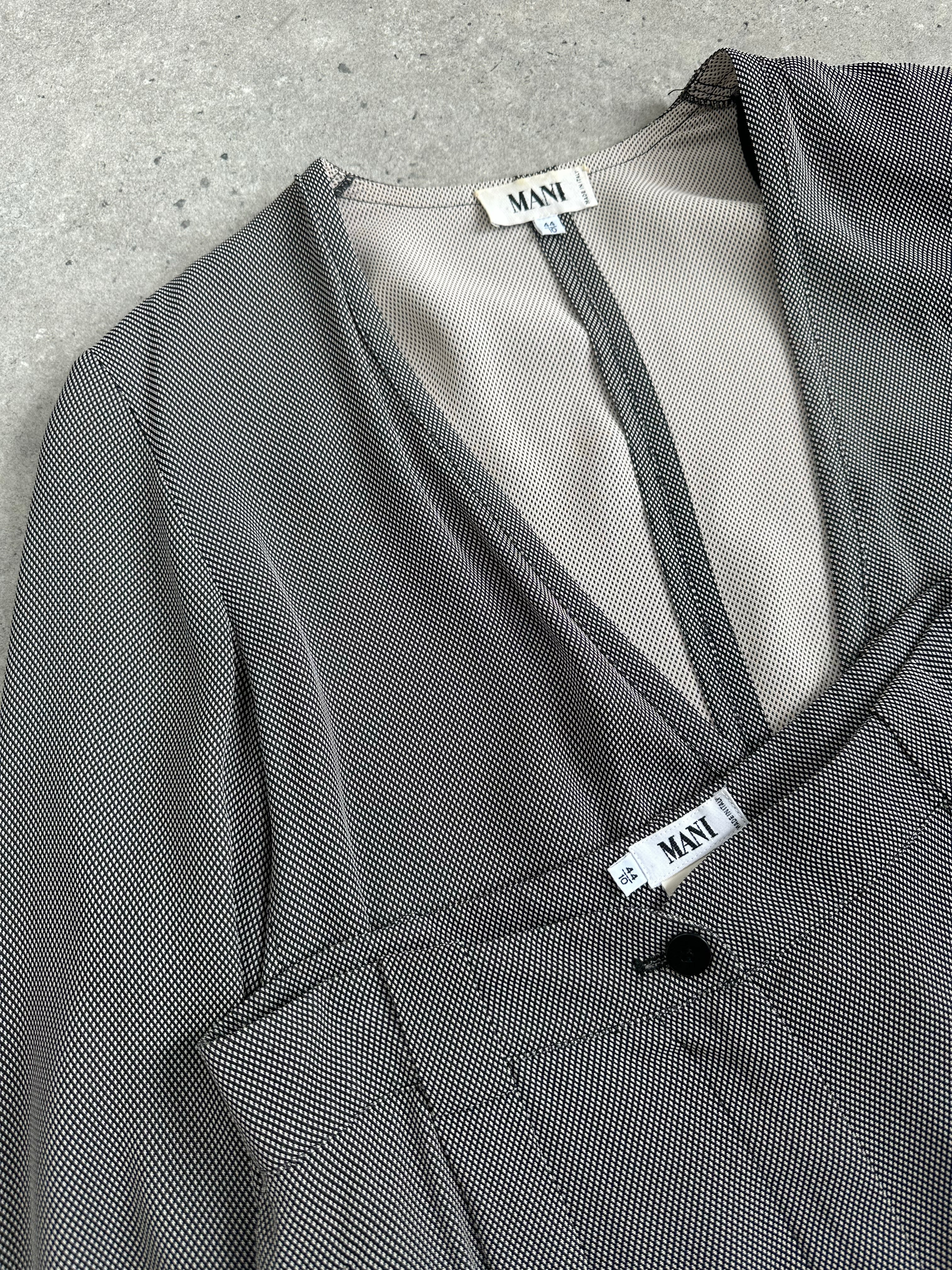 Mani 1990s Lightweight Side Split Two Piece - M/W28