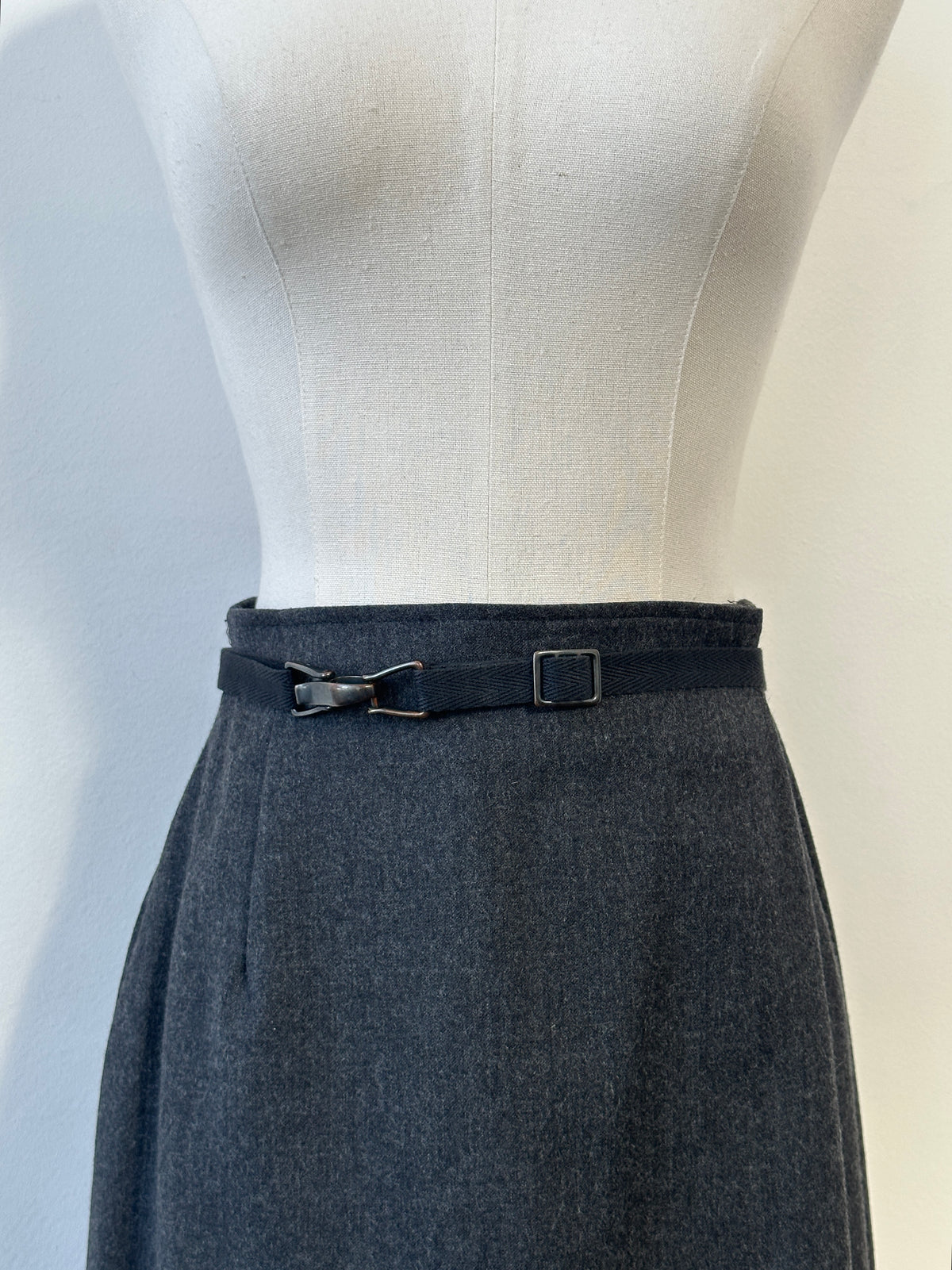 Max Mara Weekend 1990s Pure Wool Pleated Skirt - W26