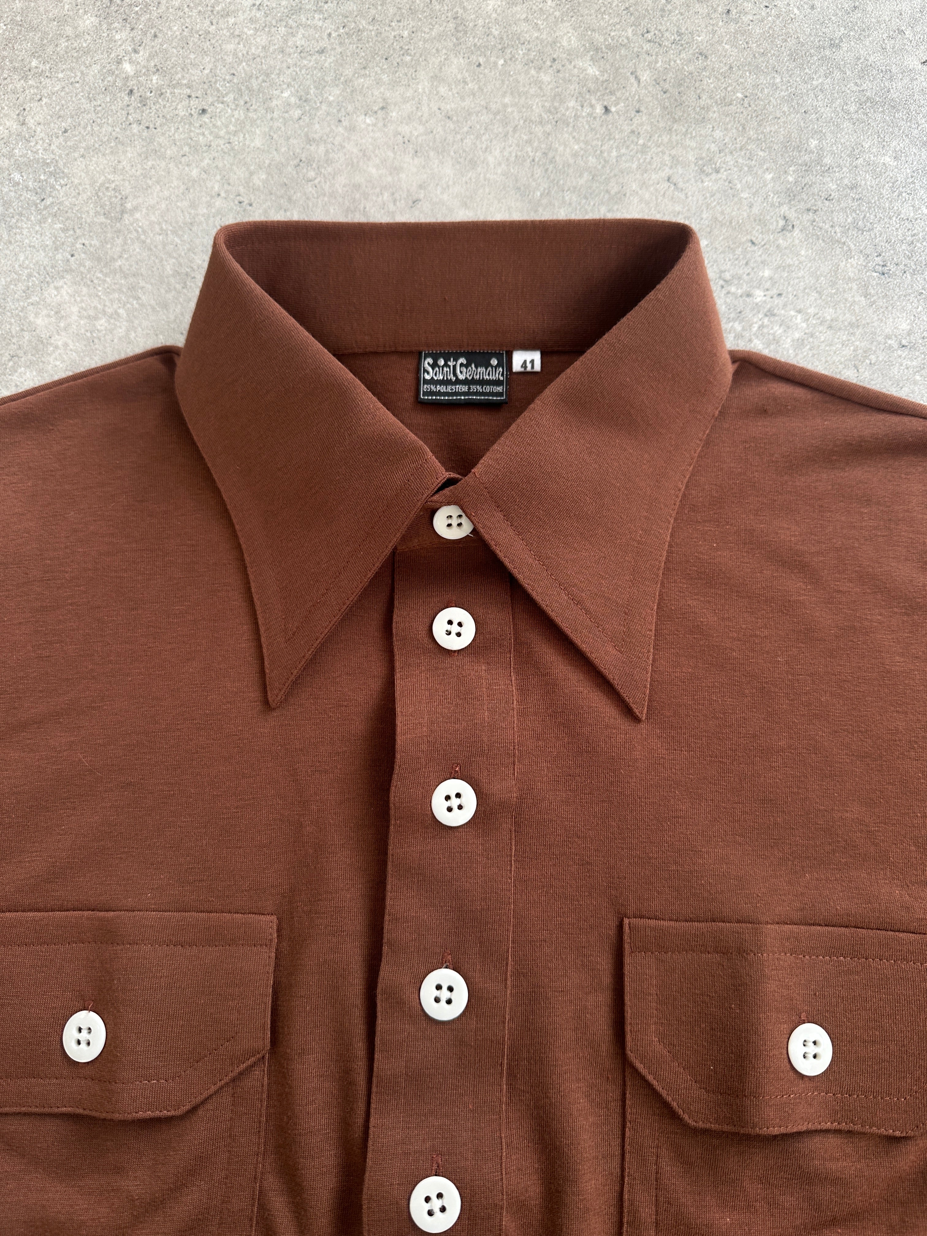 Vintage Italian 1970s dagger collar polo shirt in size M, featuring classic retro design and vintage fabric.