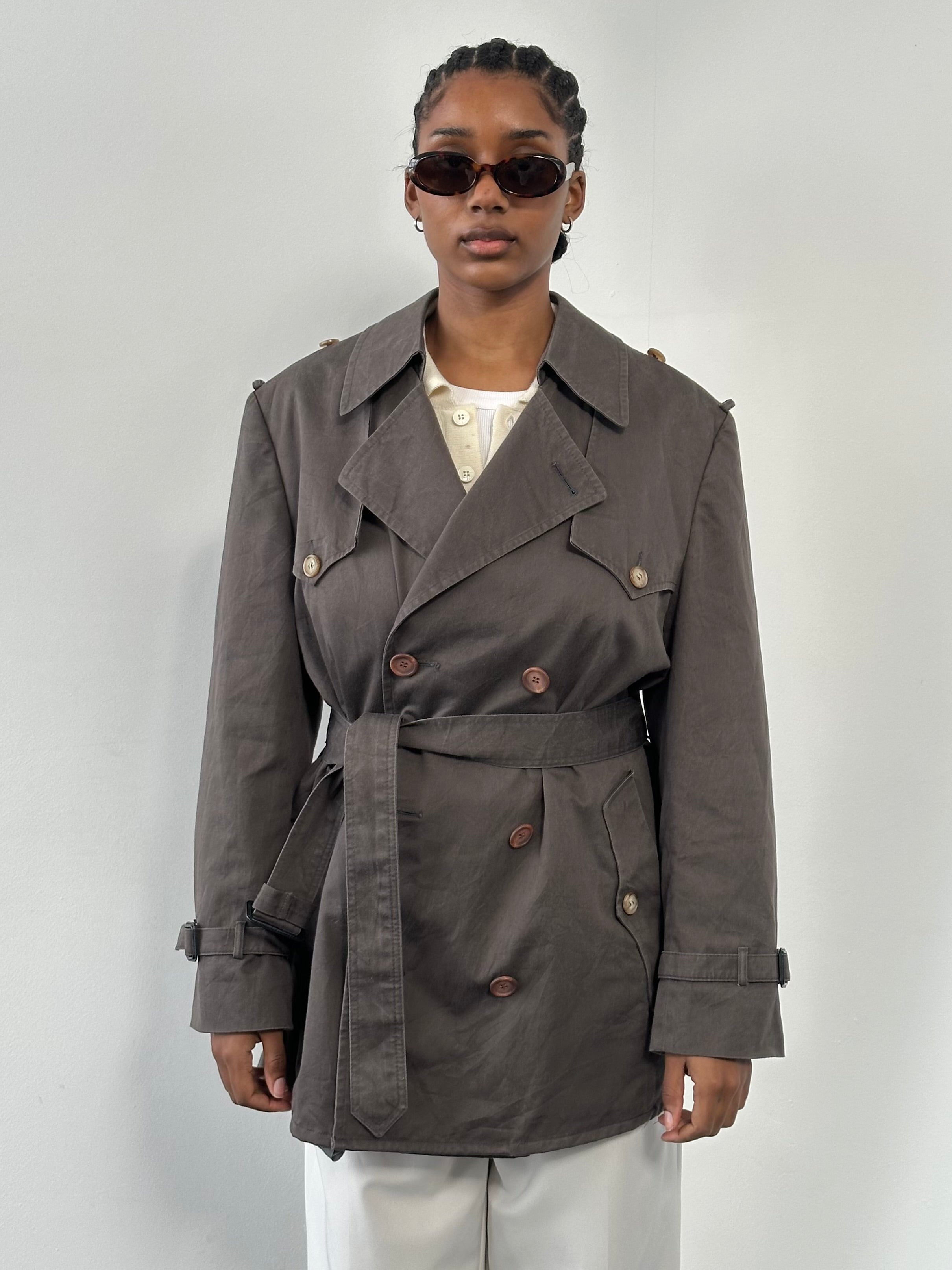 Christian Dior Le Connaisseur 1980s cropped cotton belted trench coat, M/L, with classic collar and button details.