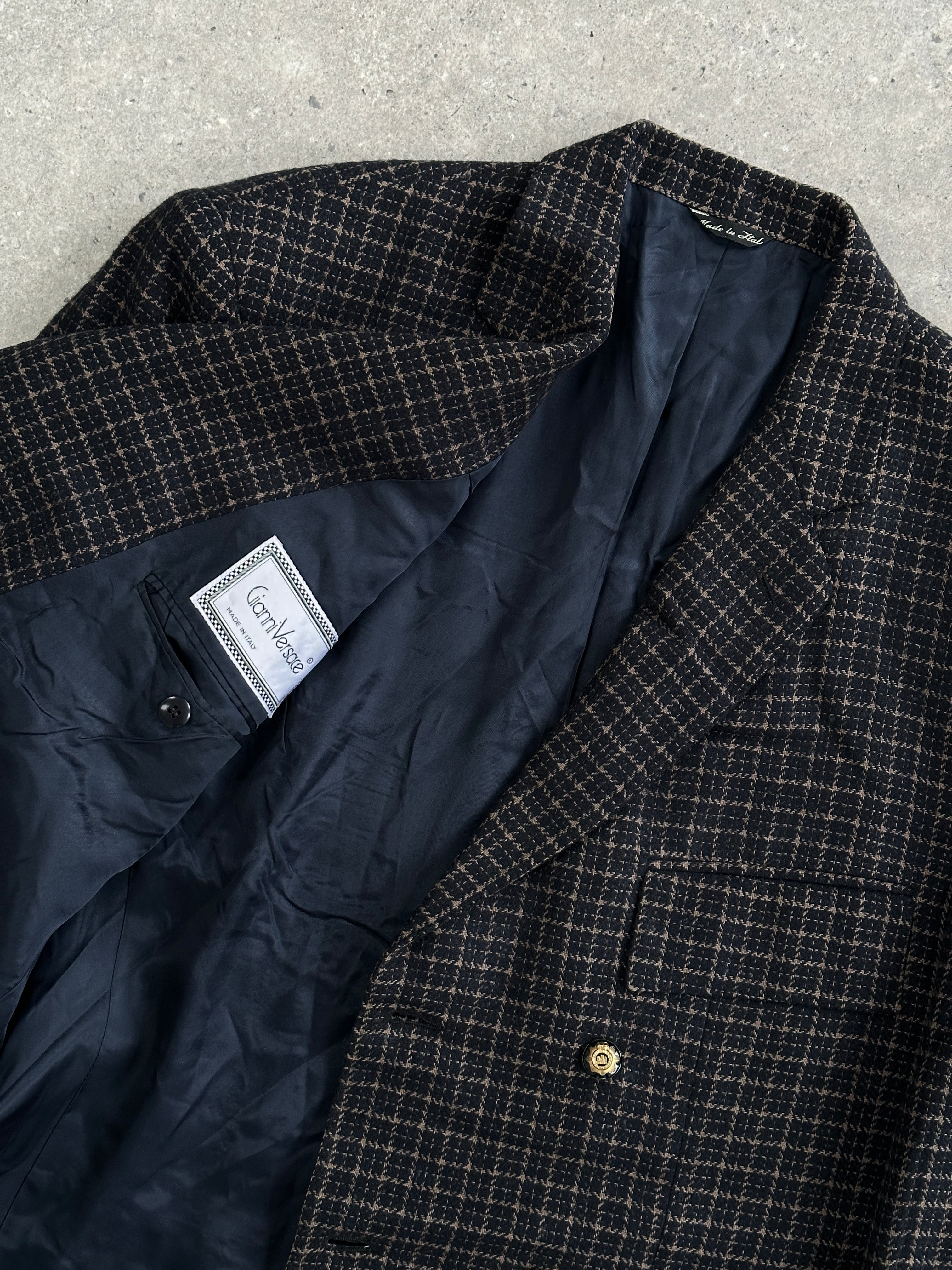 Versace cashmere wool blazer in check pattern, tailored fit, L/XL size, featuring bespoke button details and classic design.