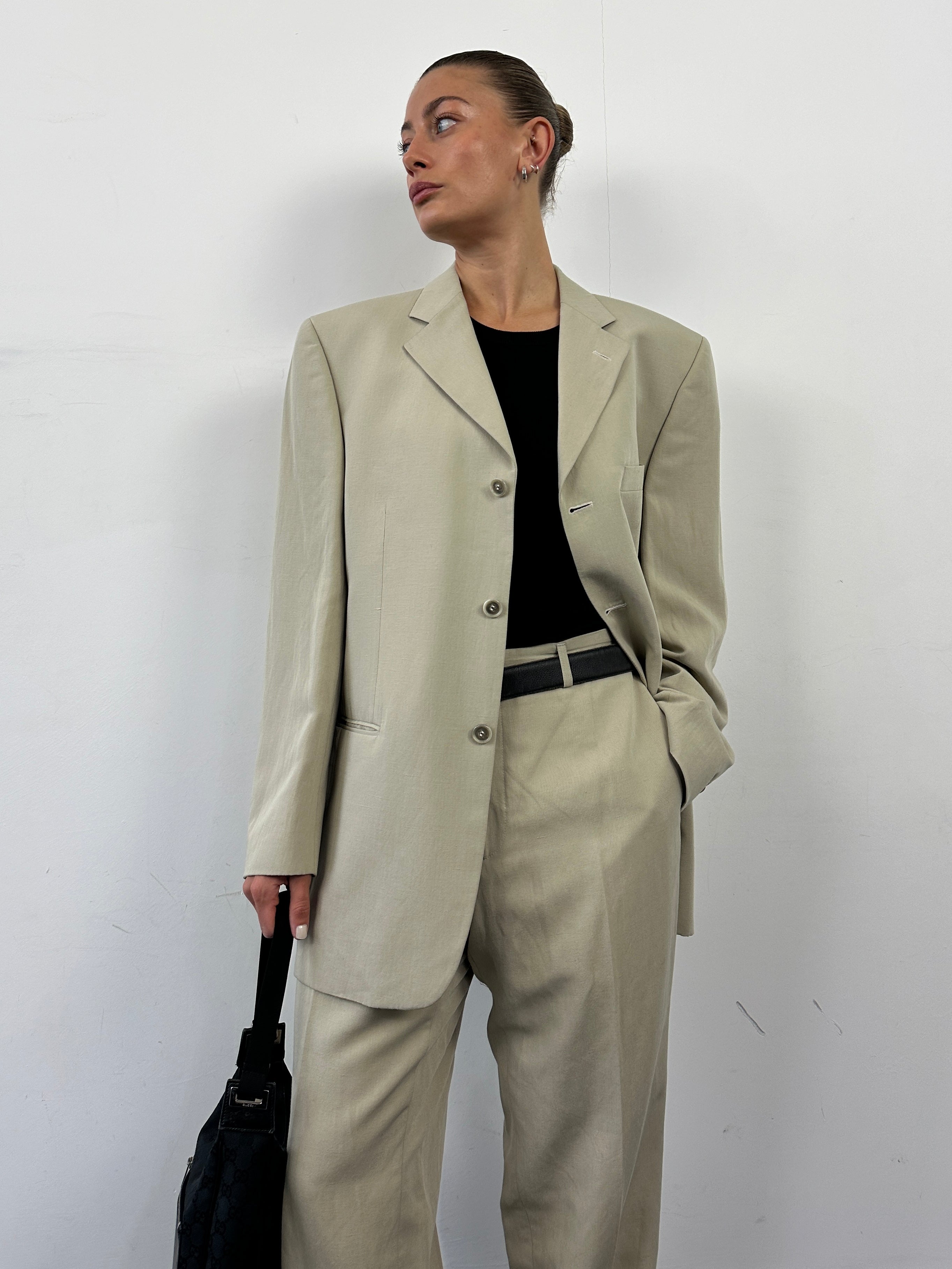 Vintage linen blend single-breasted suit jumpsuit in size 42R/W34, featuring classic tailored details and a vintage style.