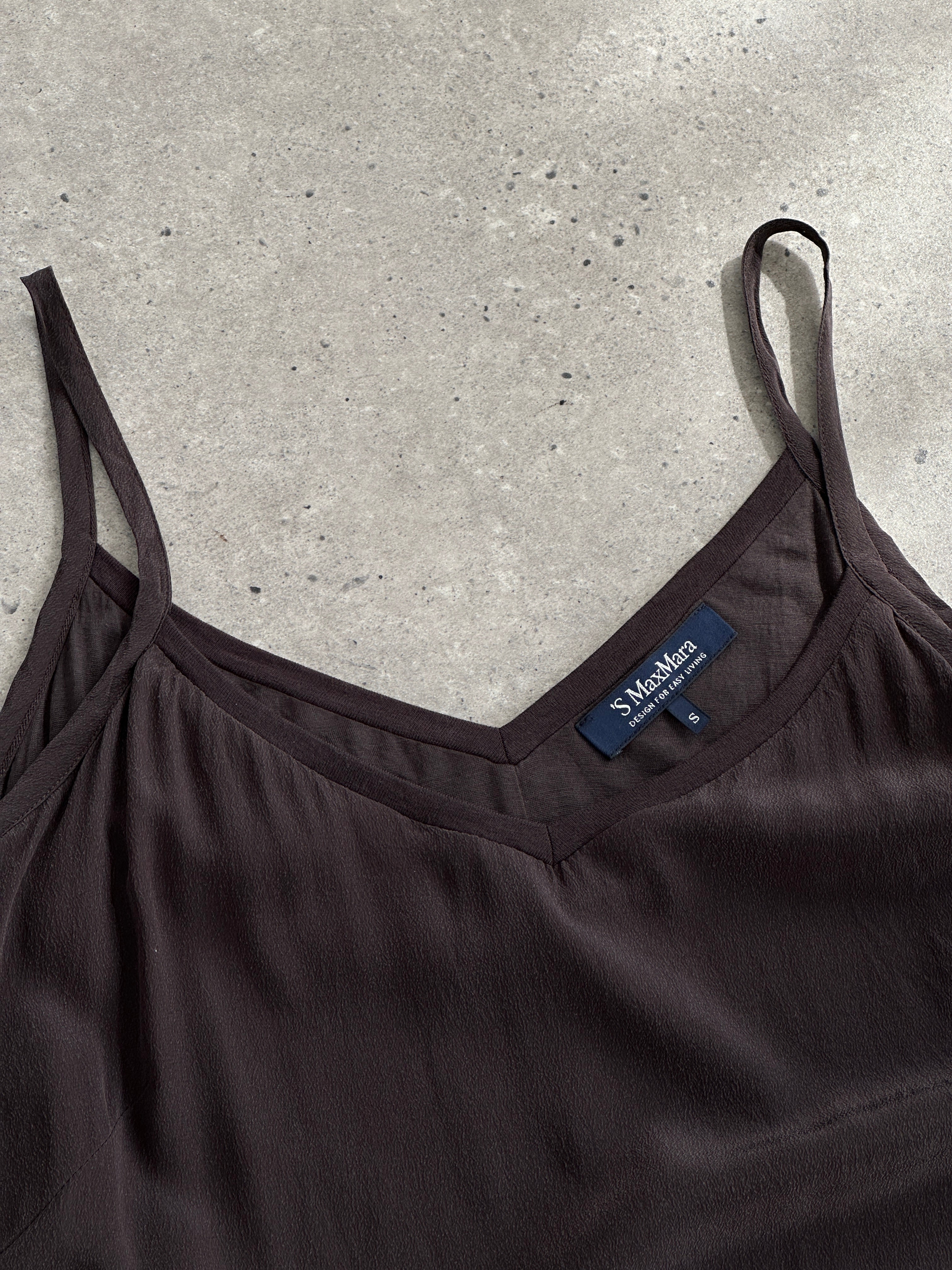 Max Mara S pure silk slip dress, elegant sleeveless dress with smooth silk fabric and a sleek, minimalist design.
