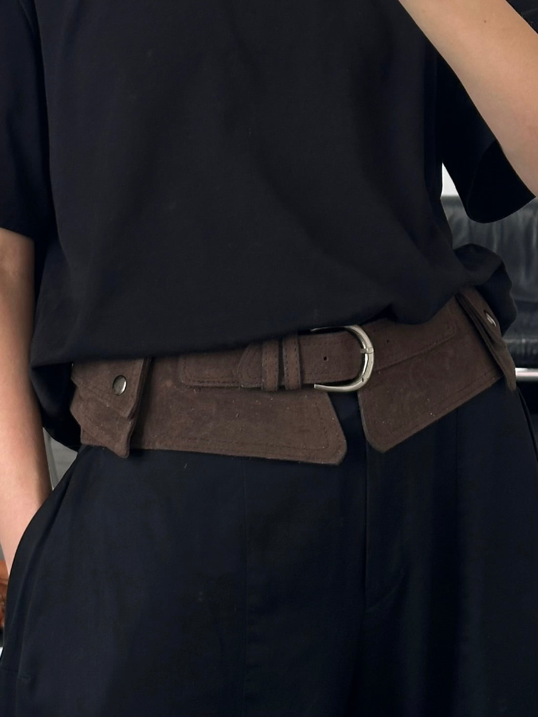 Vintage 2000s belt bag in XS-M size with adjustable strap, featuring a classic retro design and durable material.