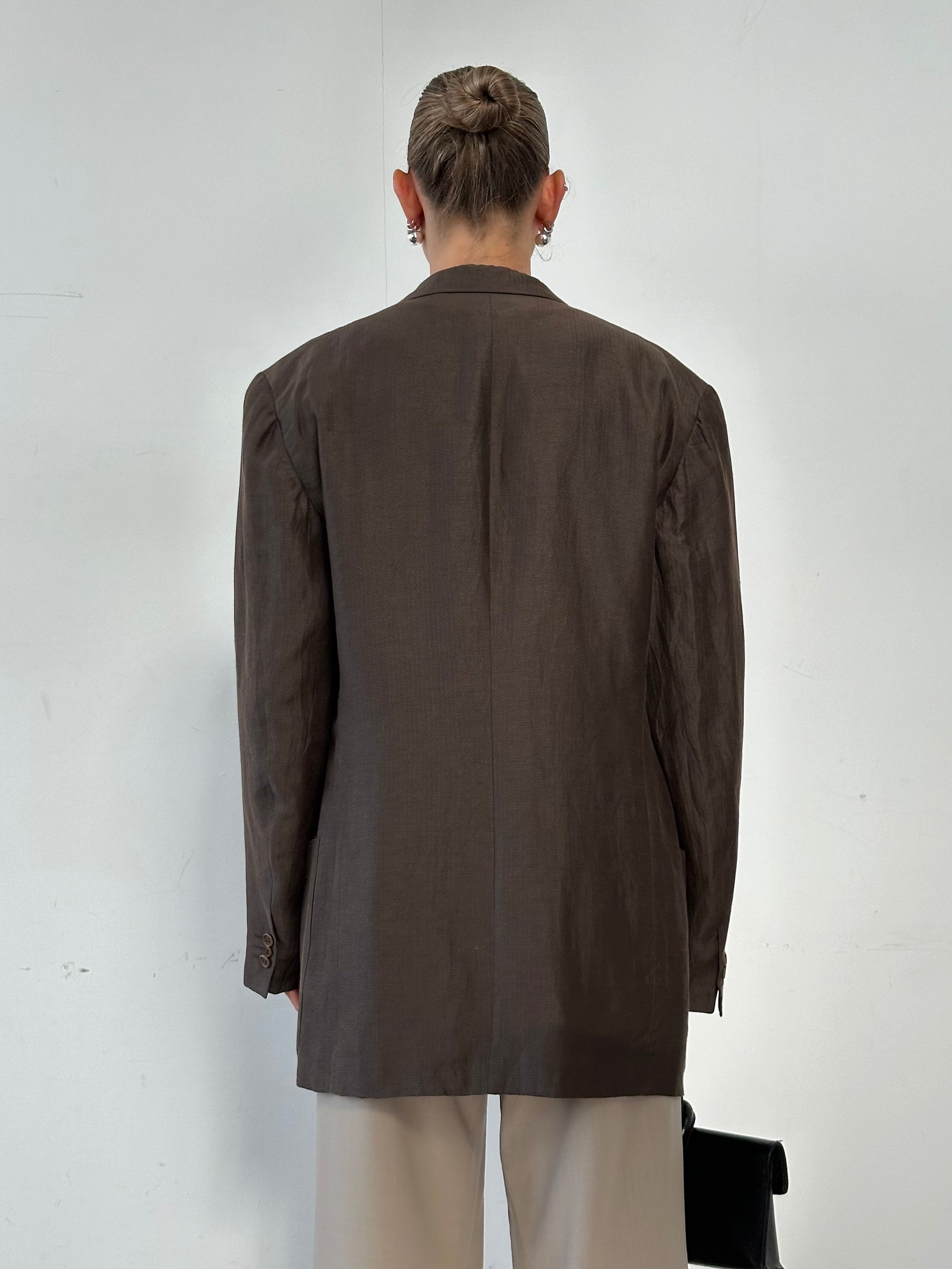 Giorgio Armani Black Label 1990s silk and linen blazer in size 42R/XL, black with classic tailored fit and sleek lapel details.
