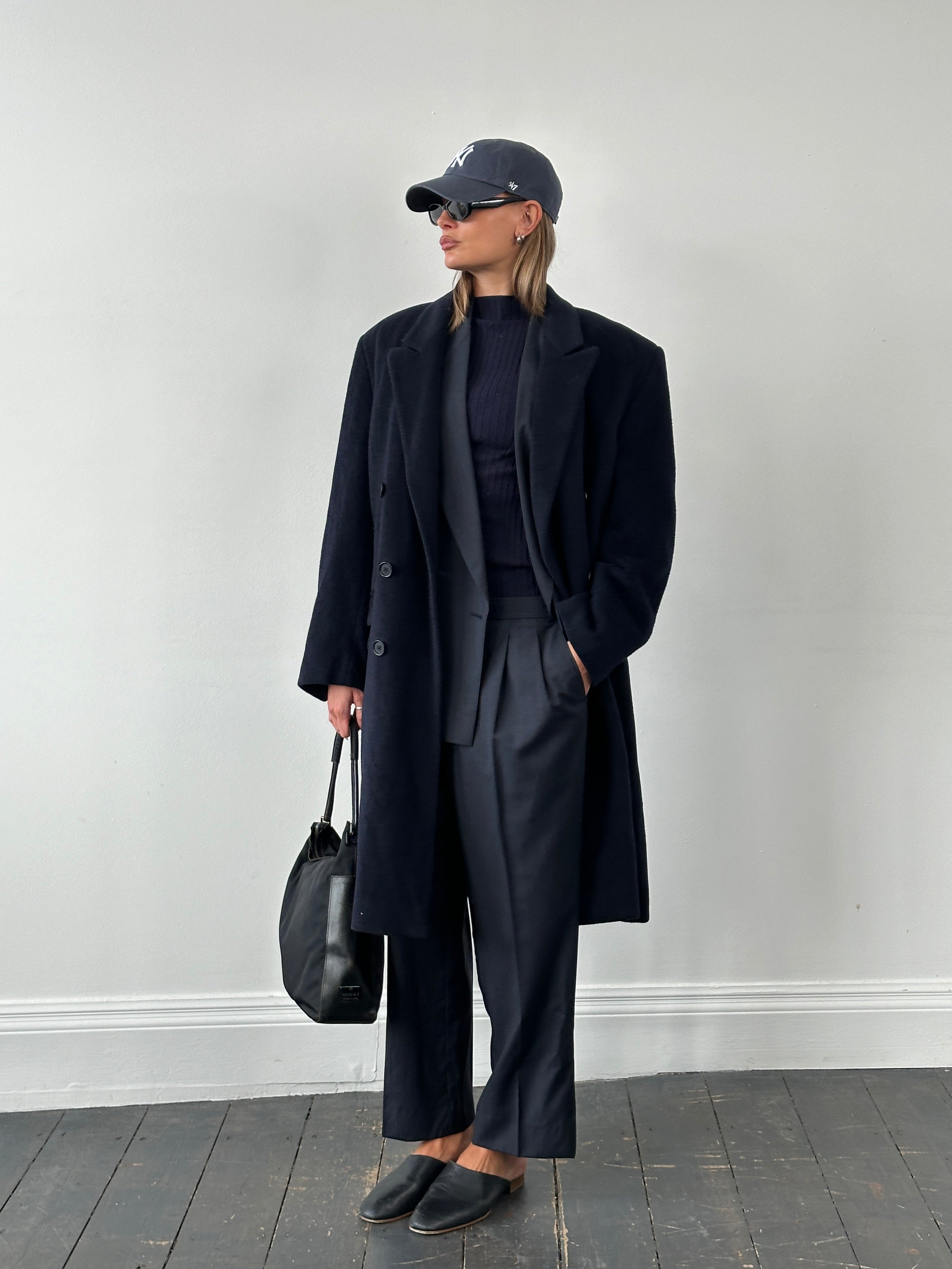 Vintage 1990s Italian wool double-breasted high neck coat in XL/XXL, classic vintage style with a warm, structured fit.