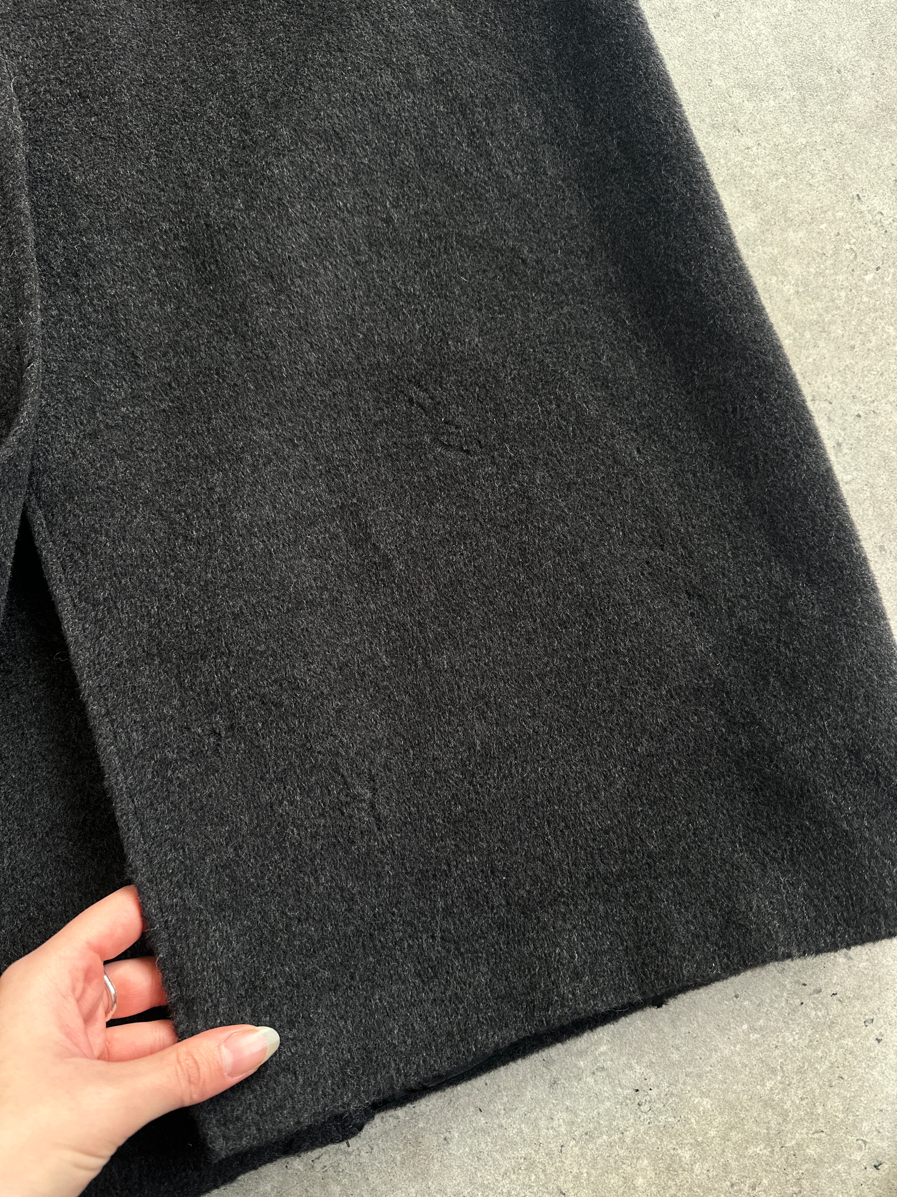Elegant Marella wool cashmere double-breasted floor-length coat in XL, featuring a sophisticated design and tailored fit.