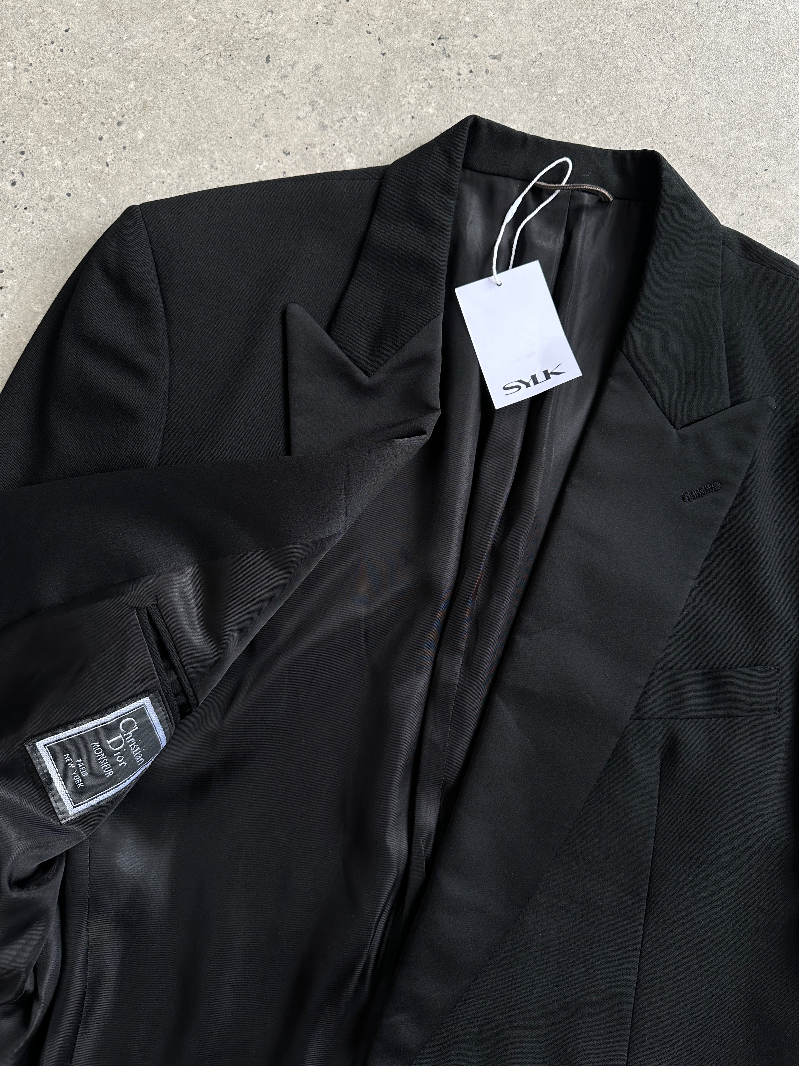 Christian Dior Monsieur tuxedo blazer, single-breasted wool blazer in size 42R/L, black formal blazer with notch lapel and structured fit.