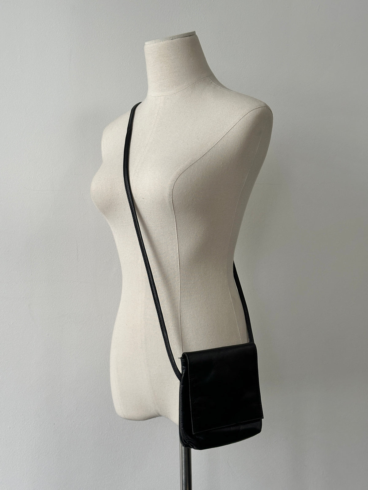 Vintage 1990s Leather Minimal Crossbody Bag Single Button Bag