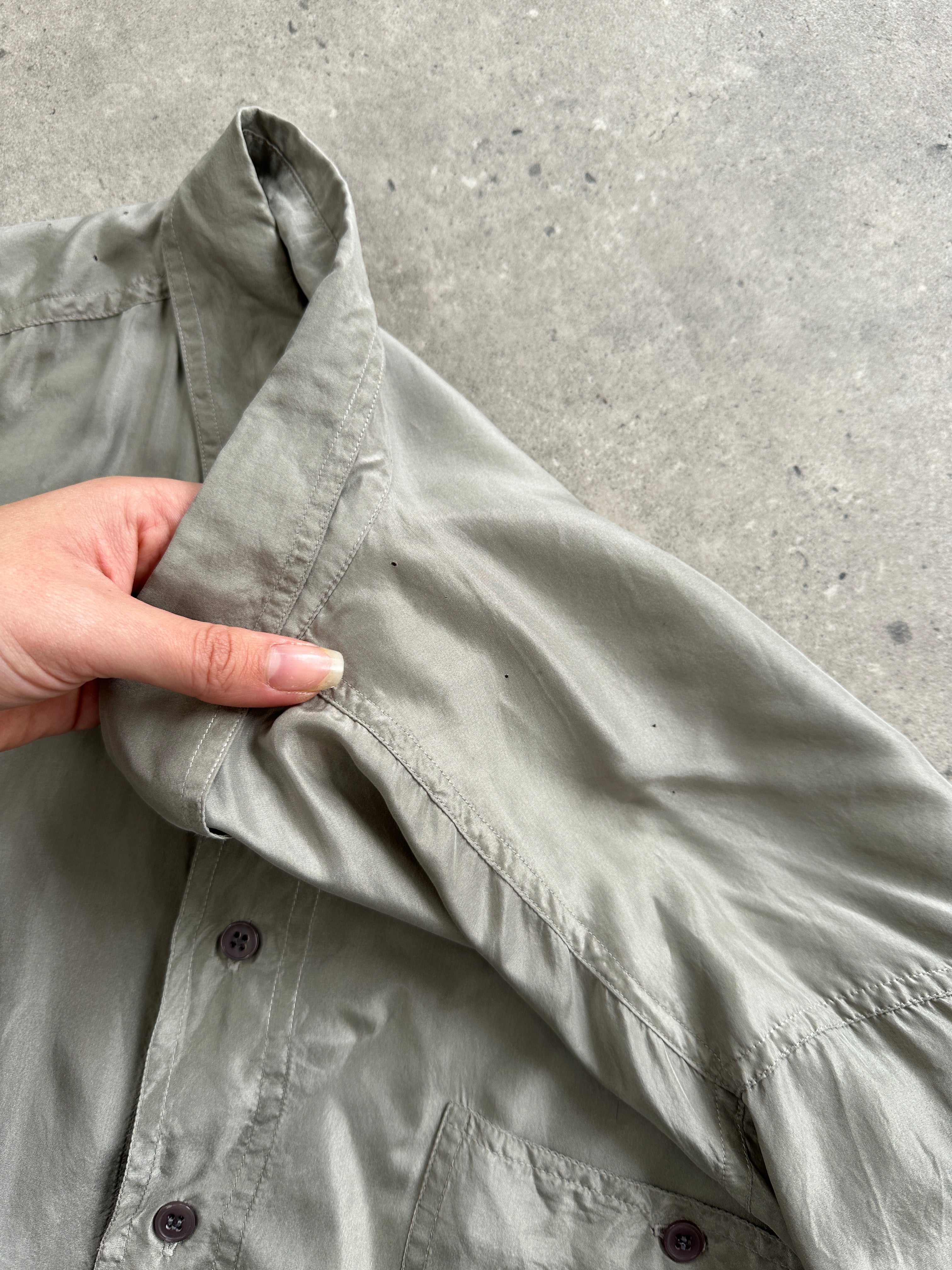 Vintage pure silk relaxed shirt in XXL, featuring a classic button-up style with a smooth, shiny fabric and relaxed fit.