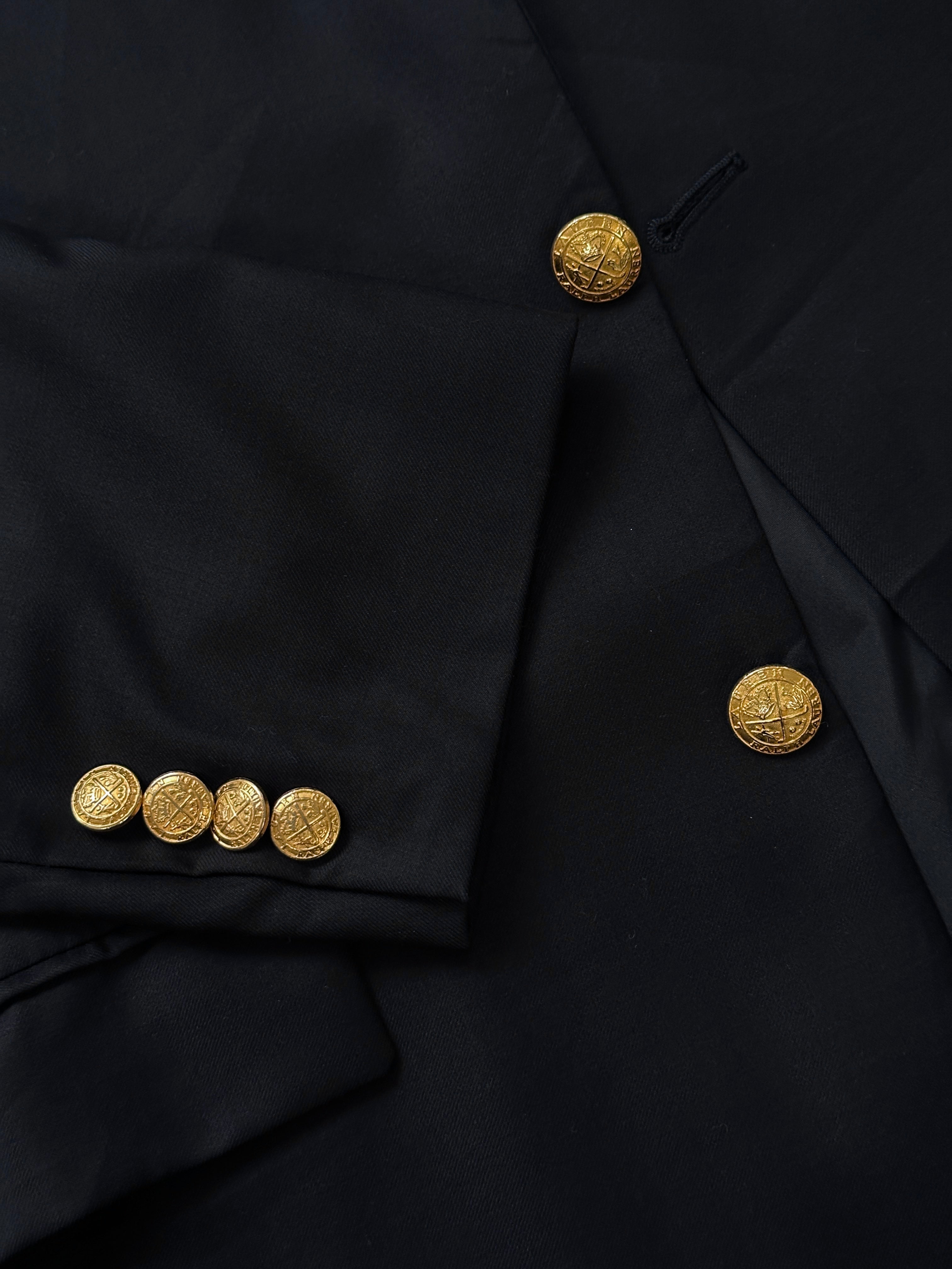 Ralph Lauren Lauren 1990s pure wool bespoke button blazer in size 40L/XL, tailored fit with classic lapel and front buttons.