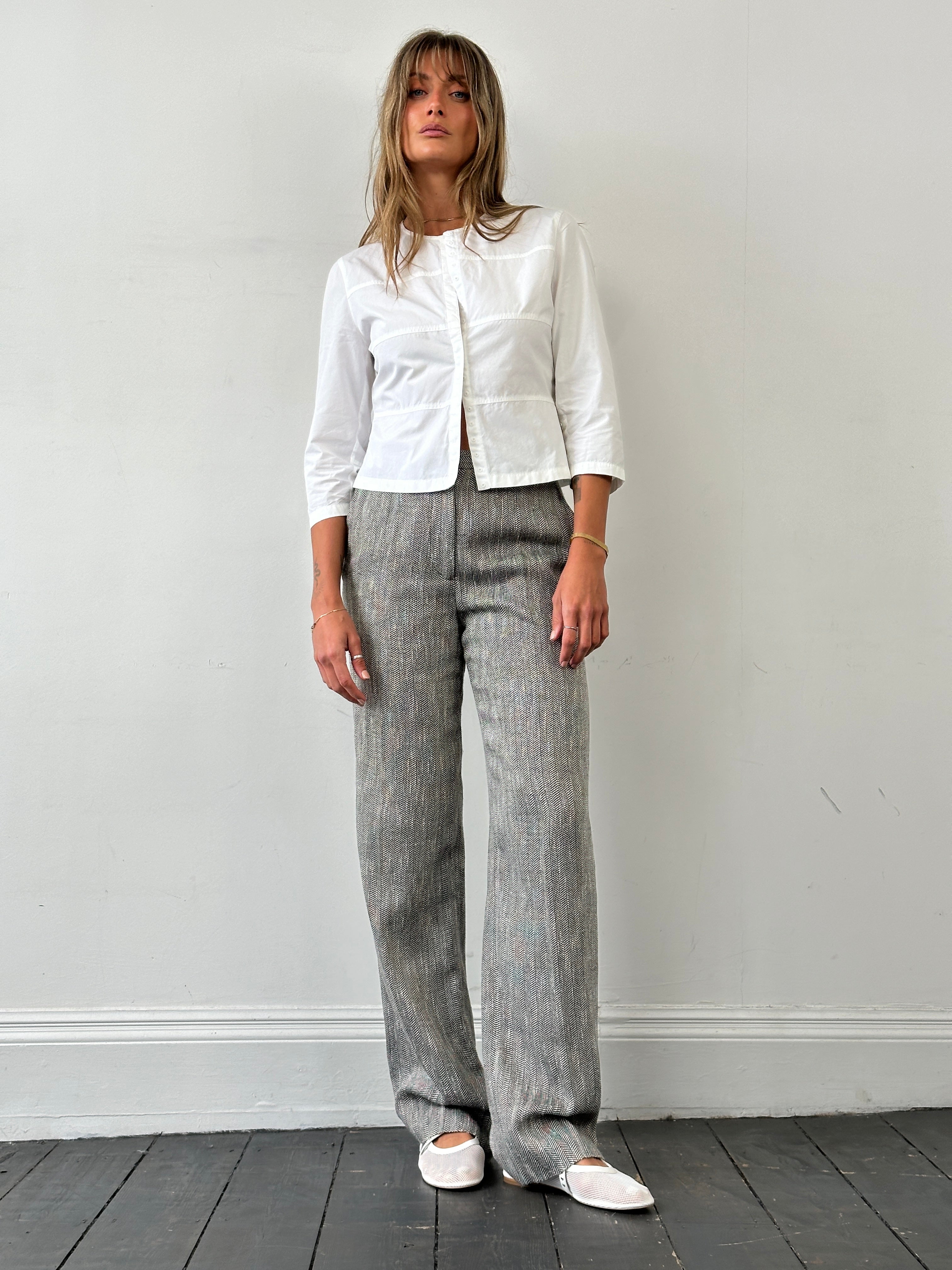 Max Mara cotton linen herringbone high-waisted trousers in W28, showcasing tailored fit and classic pattern.