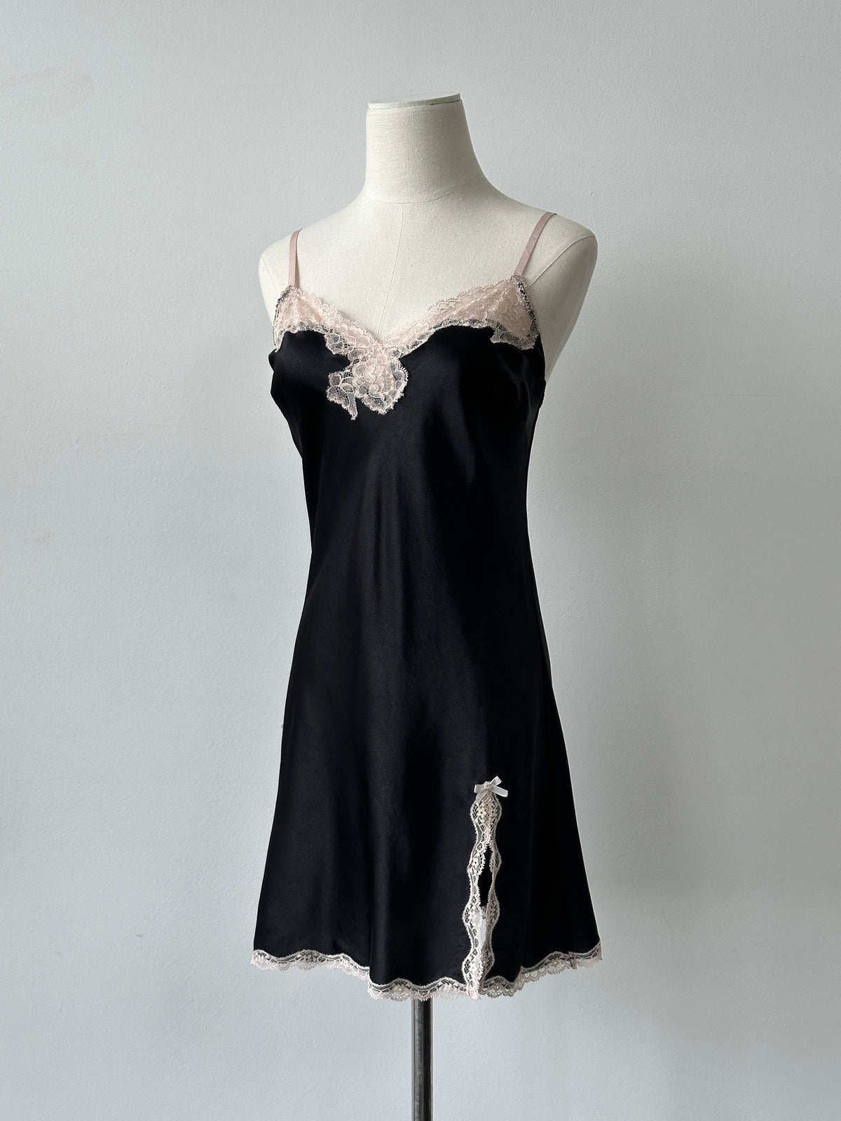 Victoria's Secret 2000s Lace Satin Mini Dress - S