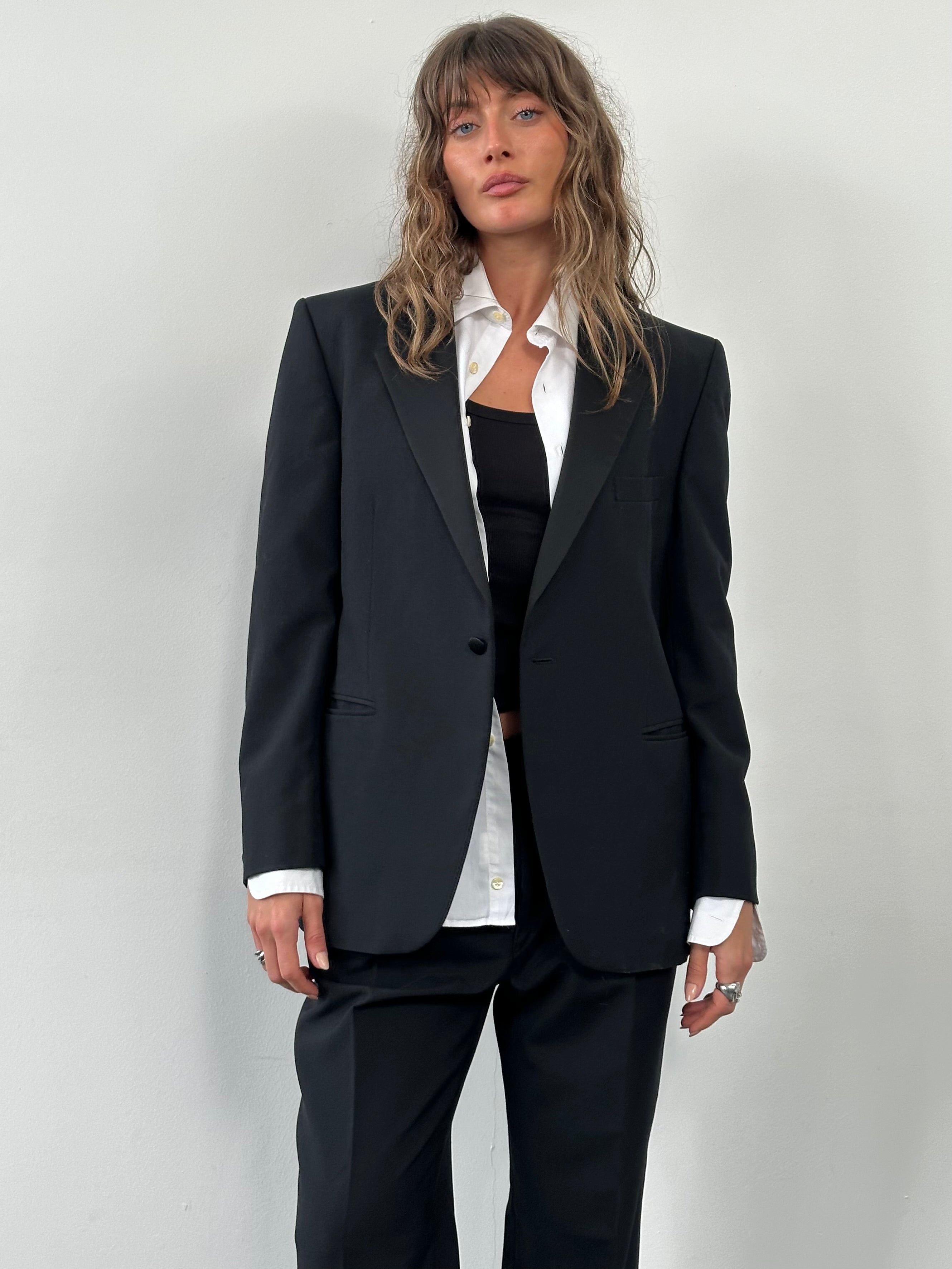 Christian Dior 1990s wool single-breasted tuxedo suit, size 42S/W32, tailored men's formal wear with classic lapel design.