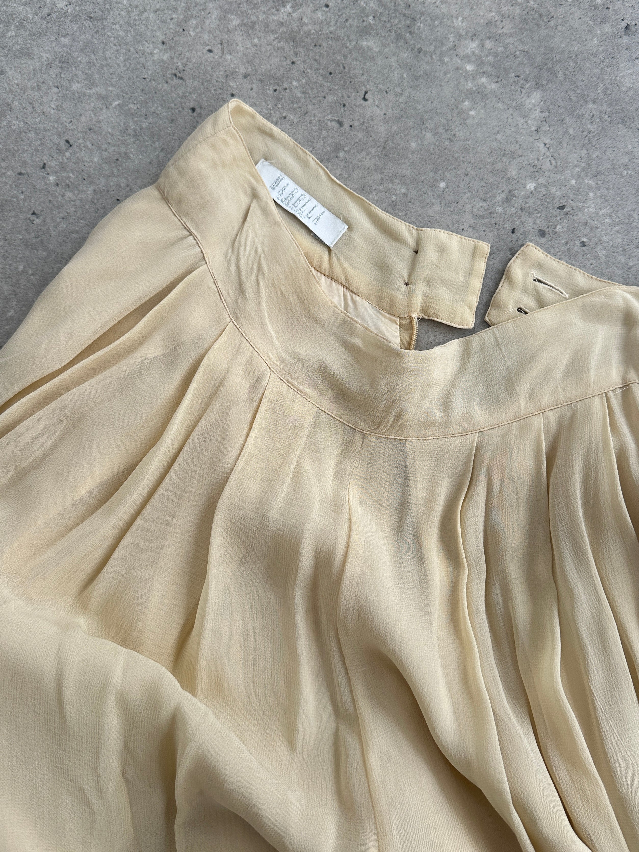 Marella wide-leg high-waisted tailored palazzo trousers in W26, featuring a sleek fit and flowing fabric.