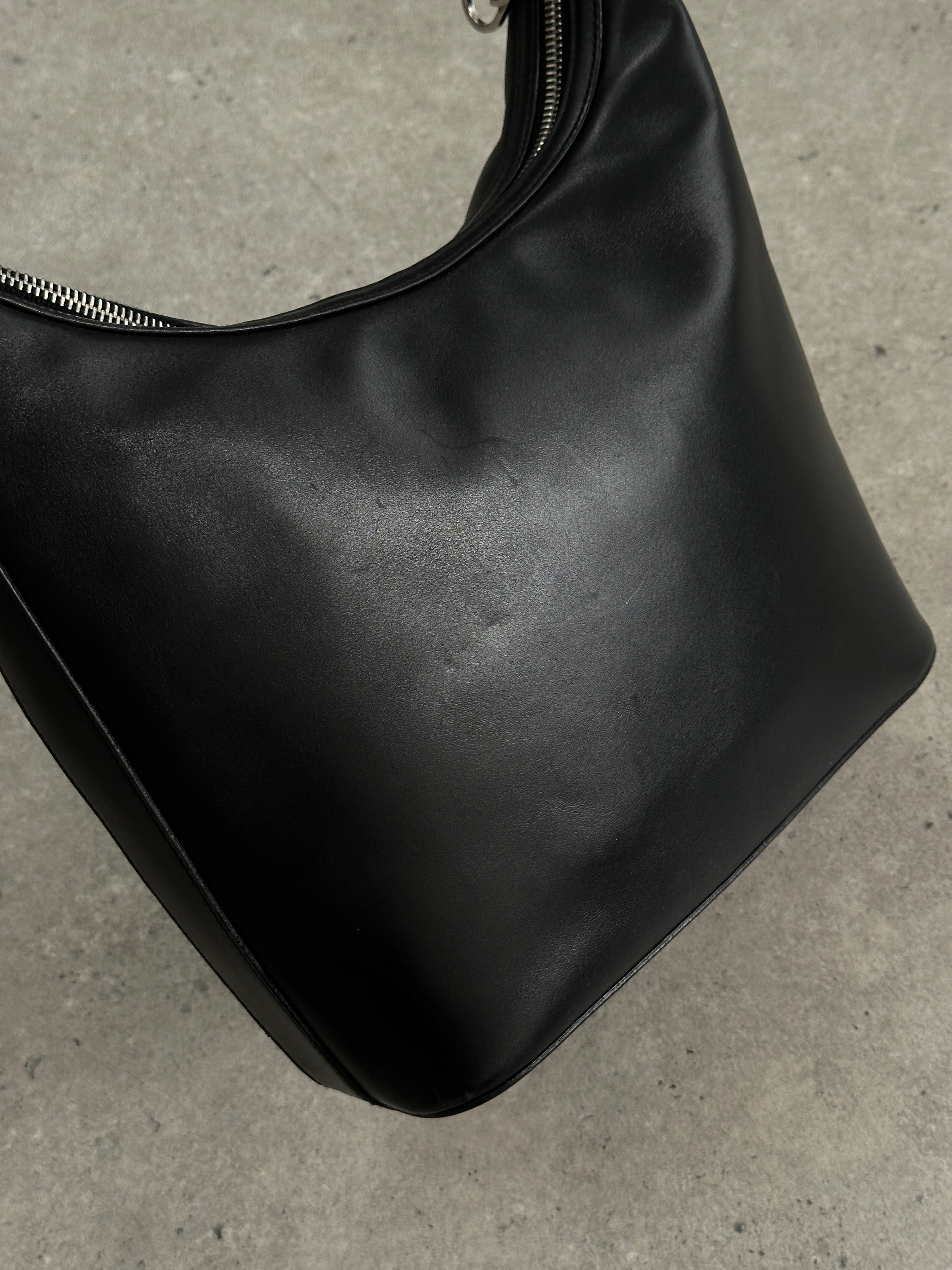 Gucci GG Leather Shoulder Bag - SYLK