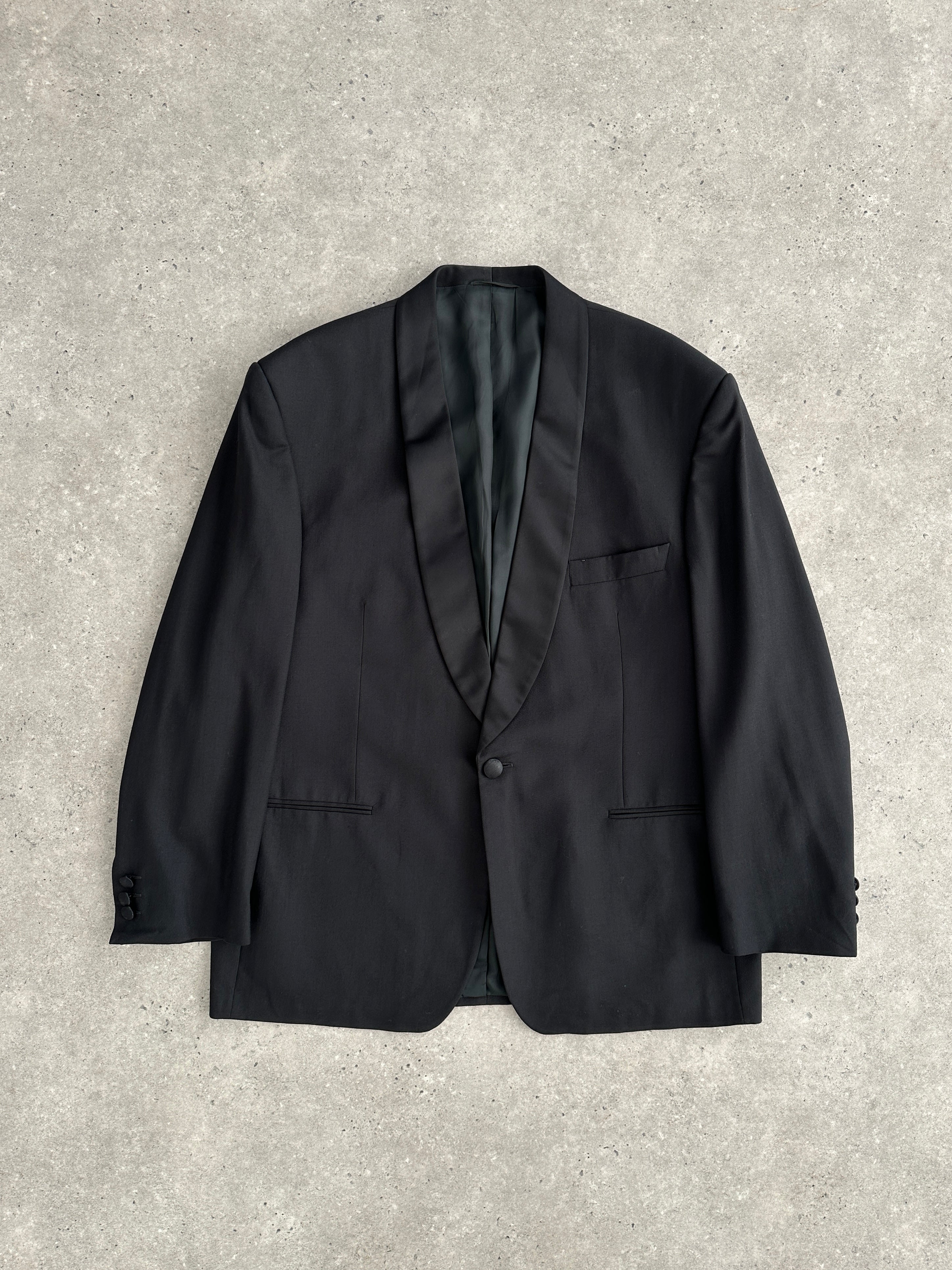 Vintage Italian vintage pure wool shawl tuxedo blazer in size 46R/XXL, featuring a classic lapel, tailored fit, and elegant design.