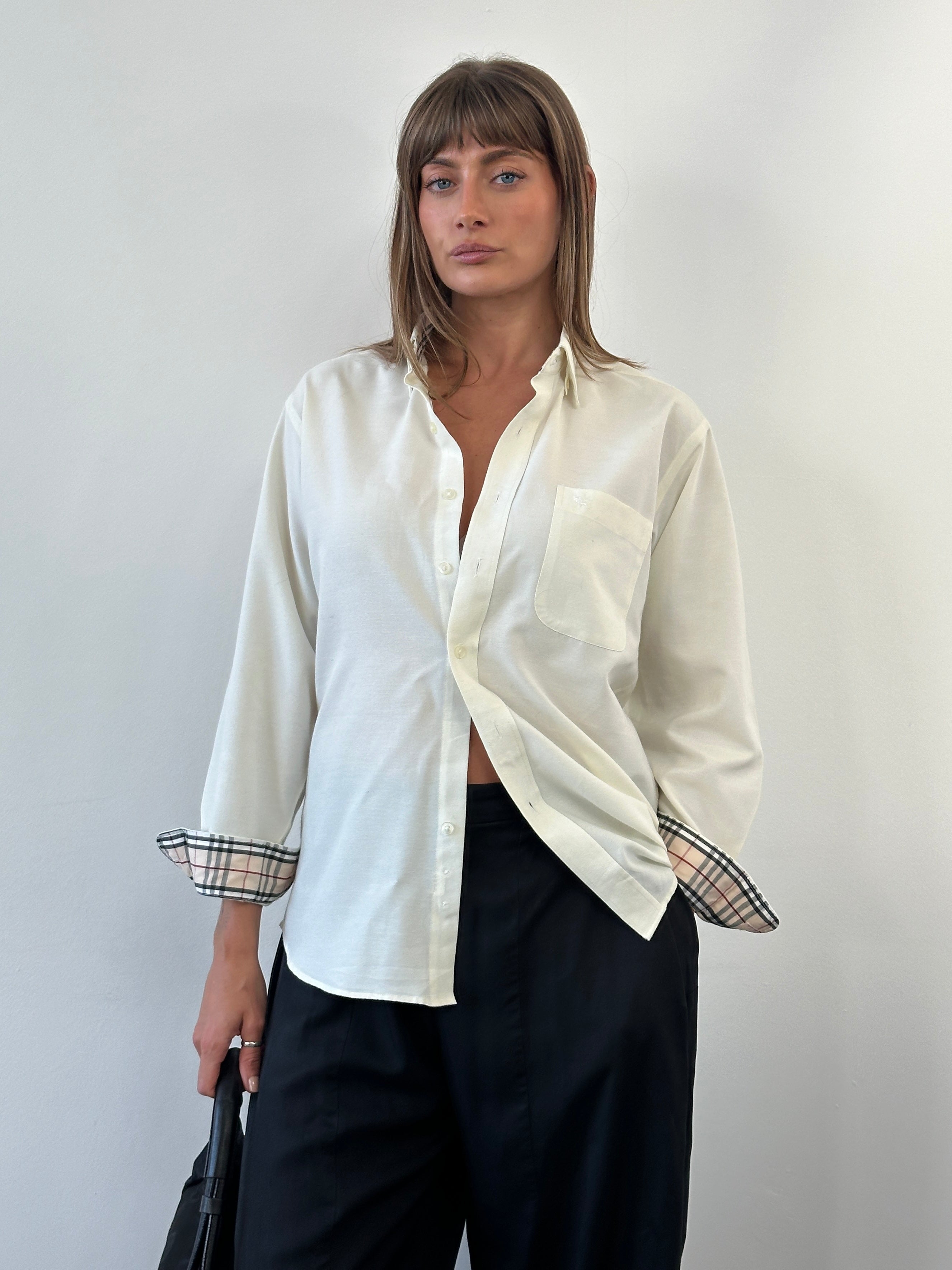 Burberry London 1990s cotton logo shirt, men's size M, featuring classic check pattern and signature branding.