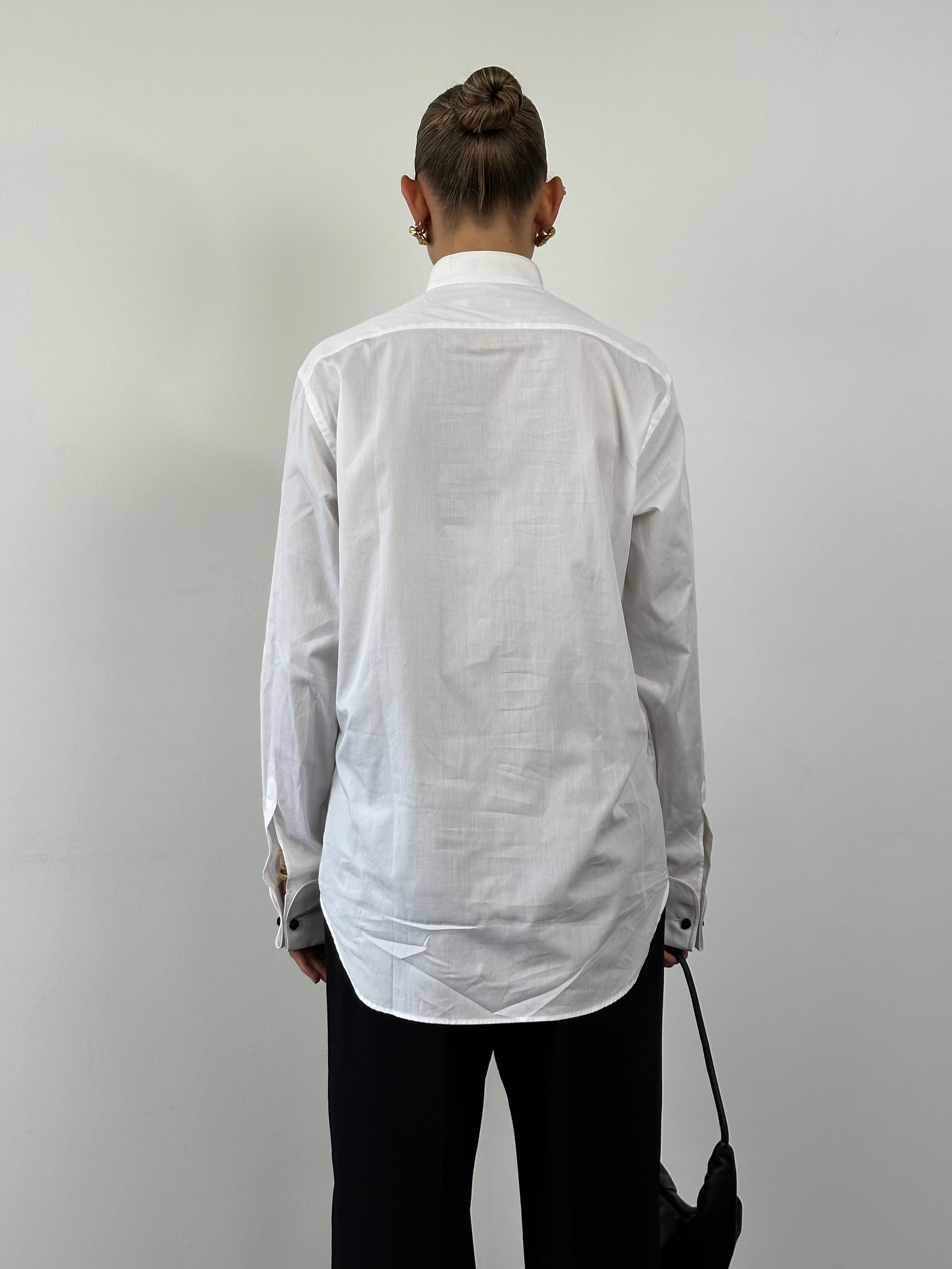 Vintage Italian vintage wing collar tuxedo dress shirt, size L, featuring classic design and crisp white fabric.