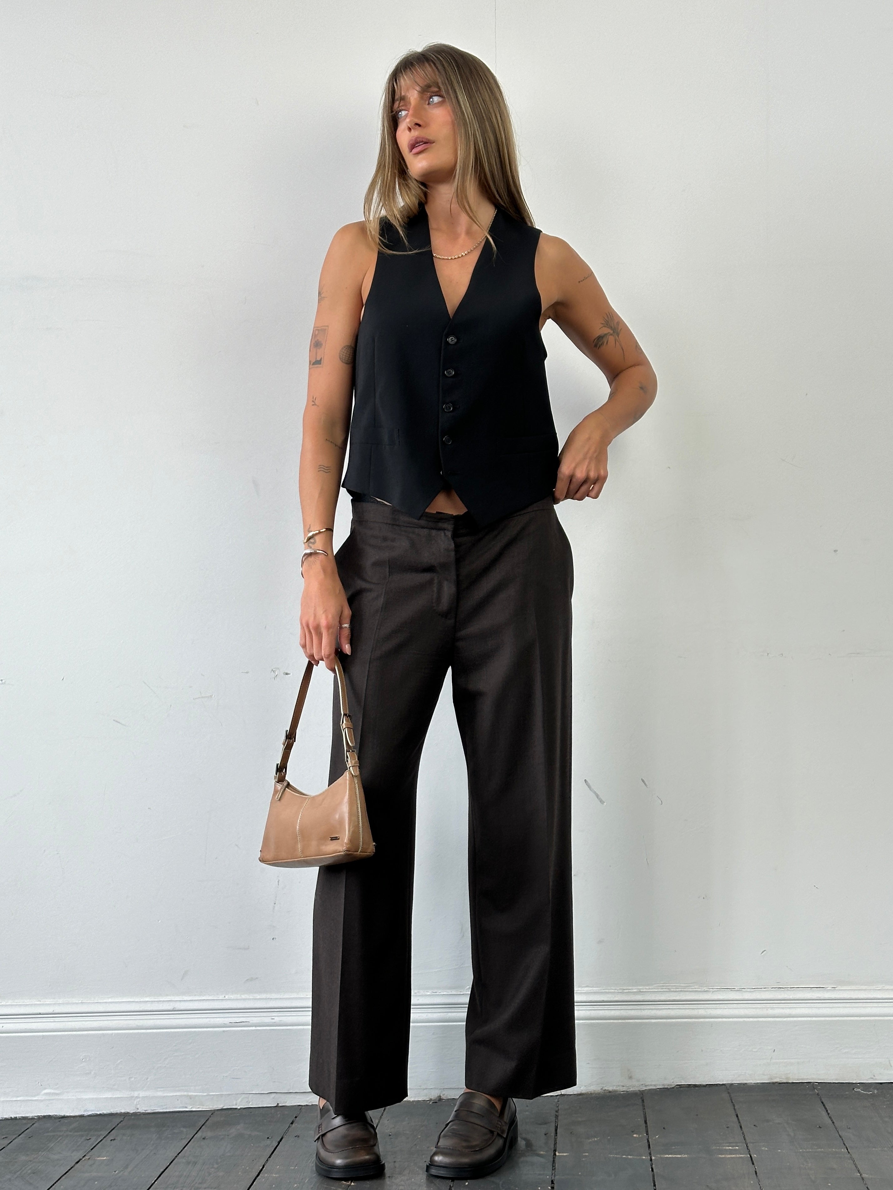 Max Mara virgin wool straight-leg mid-waist trousers in W32, showcasing a sleek tailored fit and classic design.