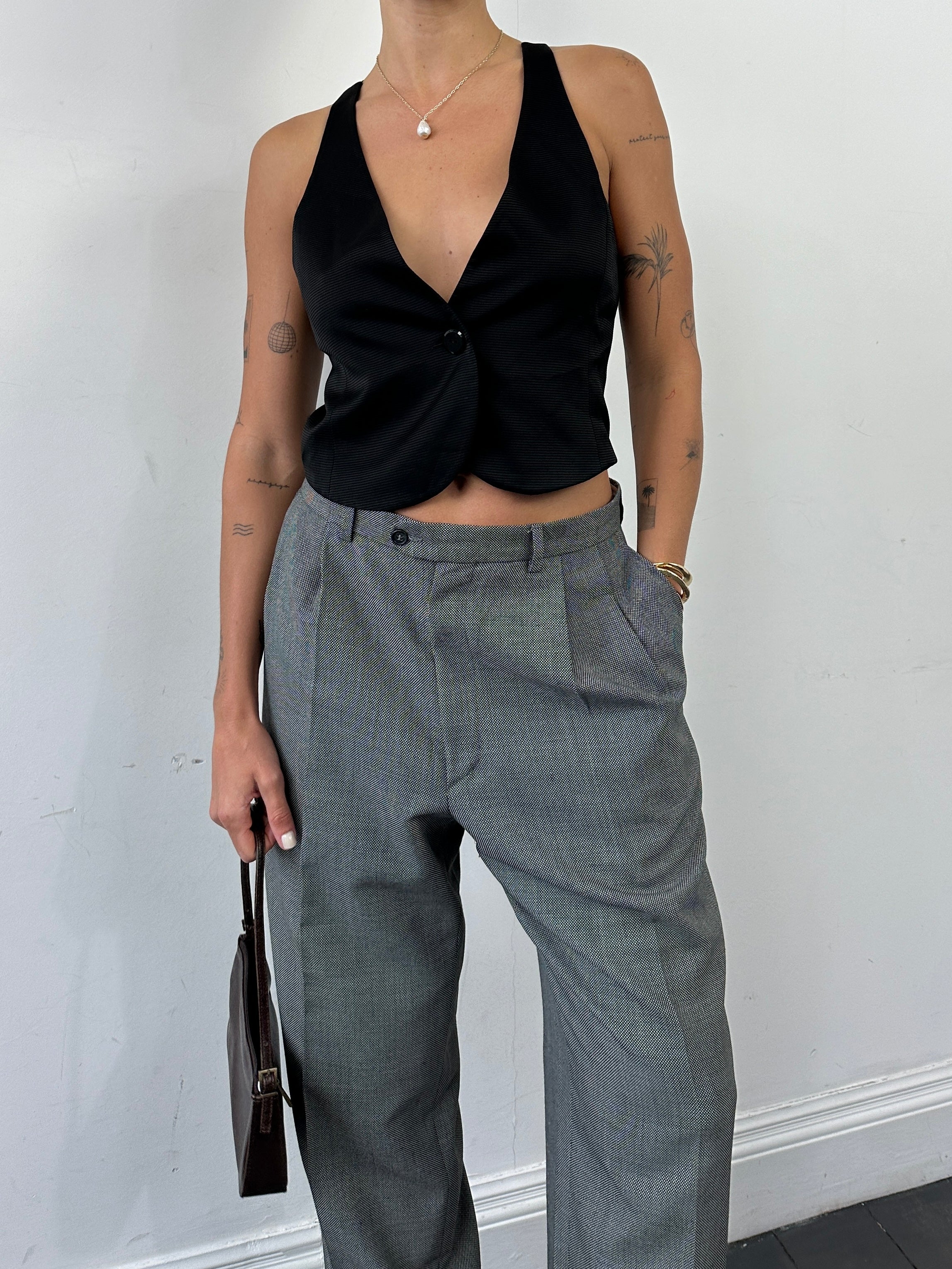 Yves Saint Laurent high-waisted straight leg tailored trousers in W35, featuring a sleek, classic design and premium fabric.