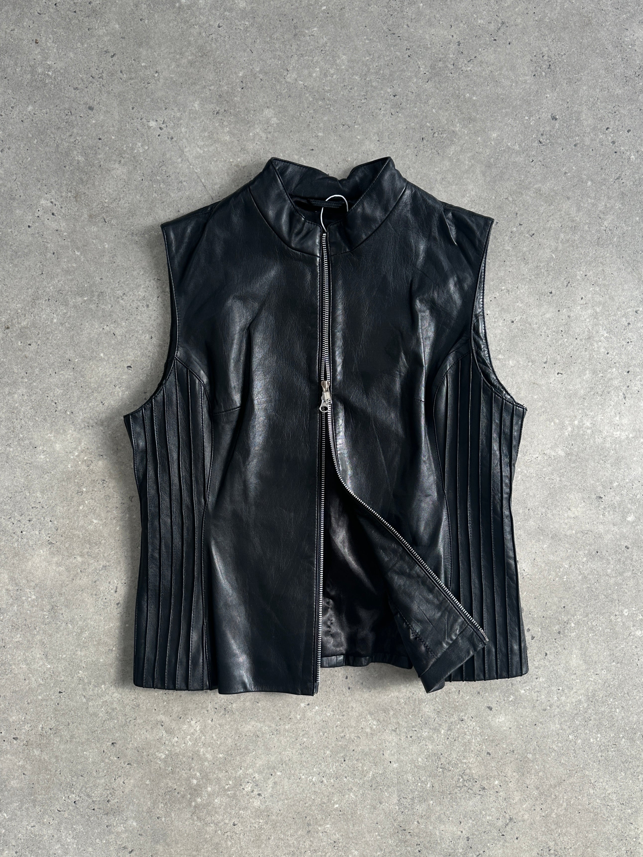 Vintage leather double zip pleated vest jacket, men's size L, featuring a stylish design with zip closures and pleated details.