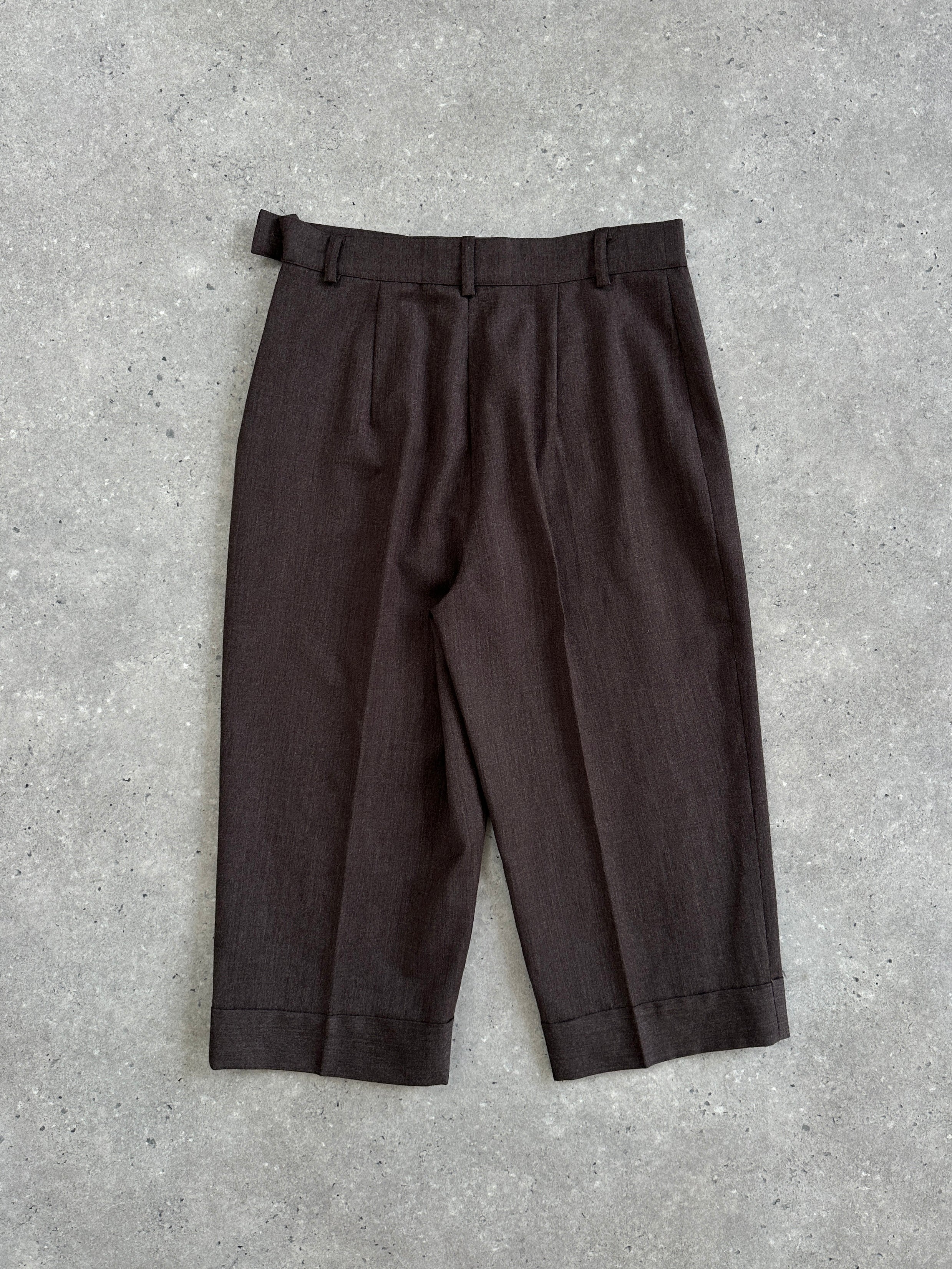 Marella 2000s high-waisted wool Bermuda shorts in tailored style, featuring a classic cut and W26 size.