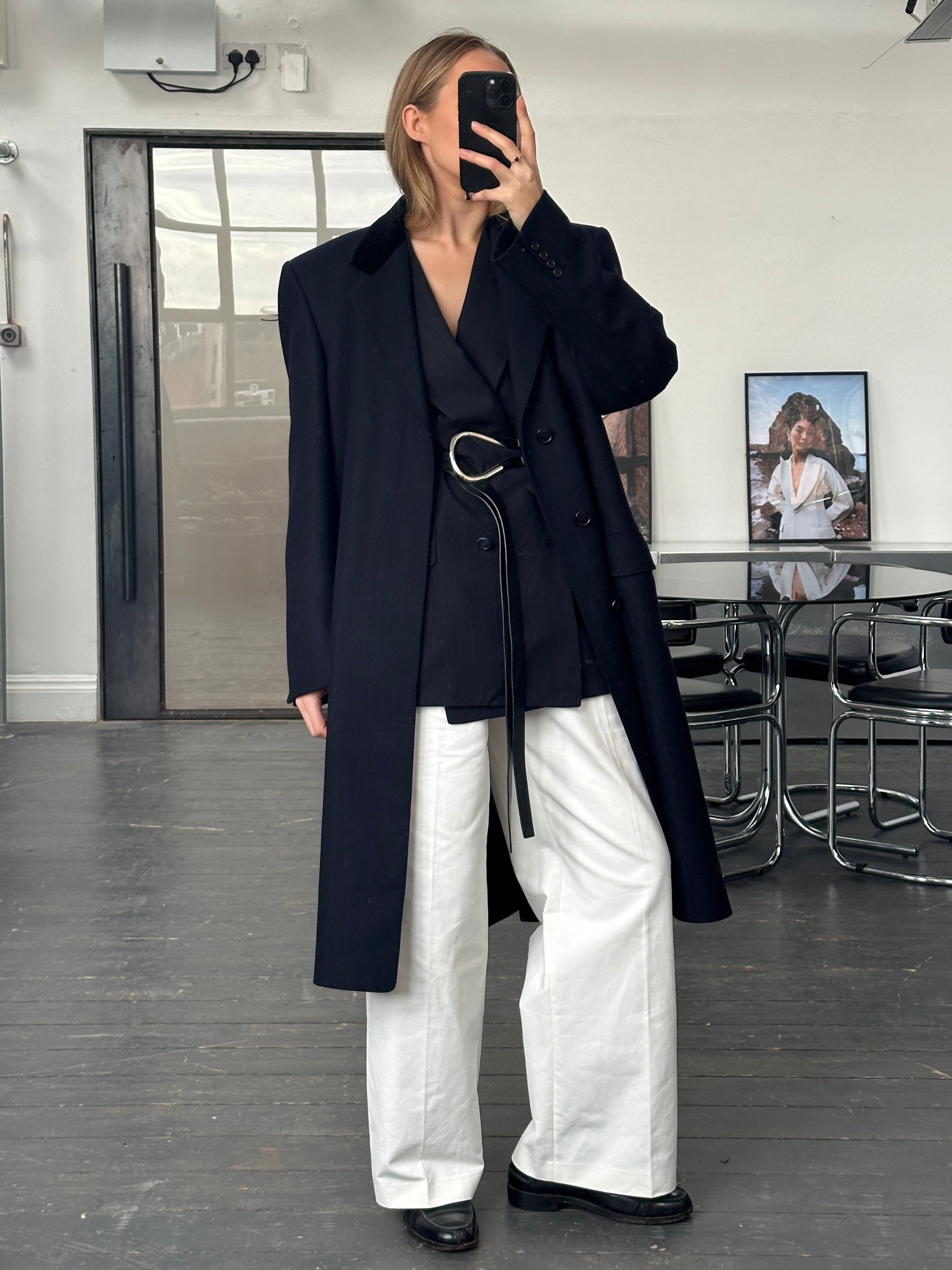 Christian Dior Monsieur 1980s XL pure wool coat with concealed placket, classic 1980s men's fashion, elegant and warm outerwear.