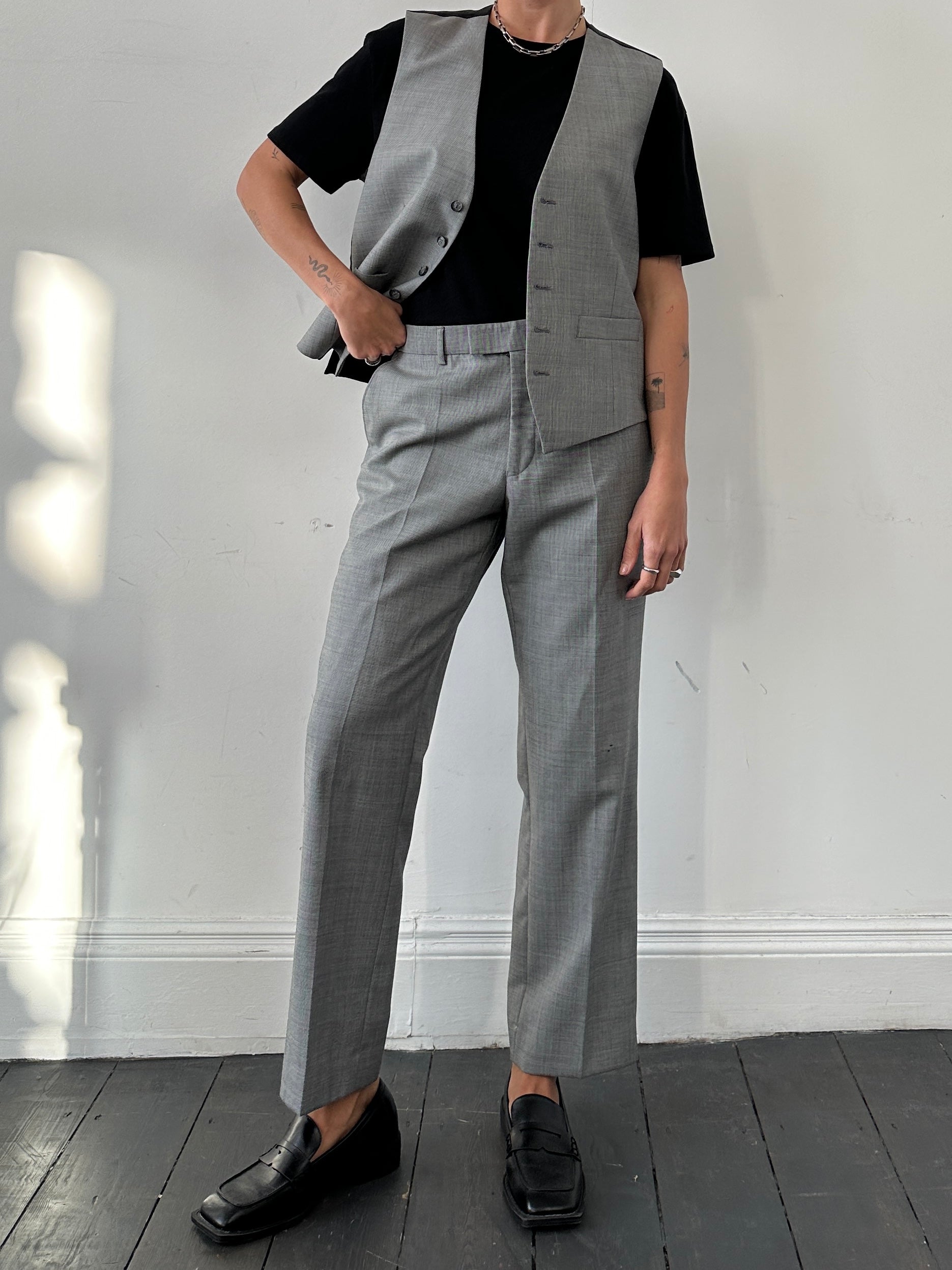 Pierre Cardin wool blazer and waistcoat suit set in size 40R/W32, shown on a hanger with the coat and waistcoat displayed together.