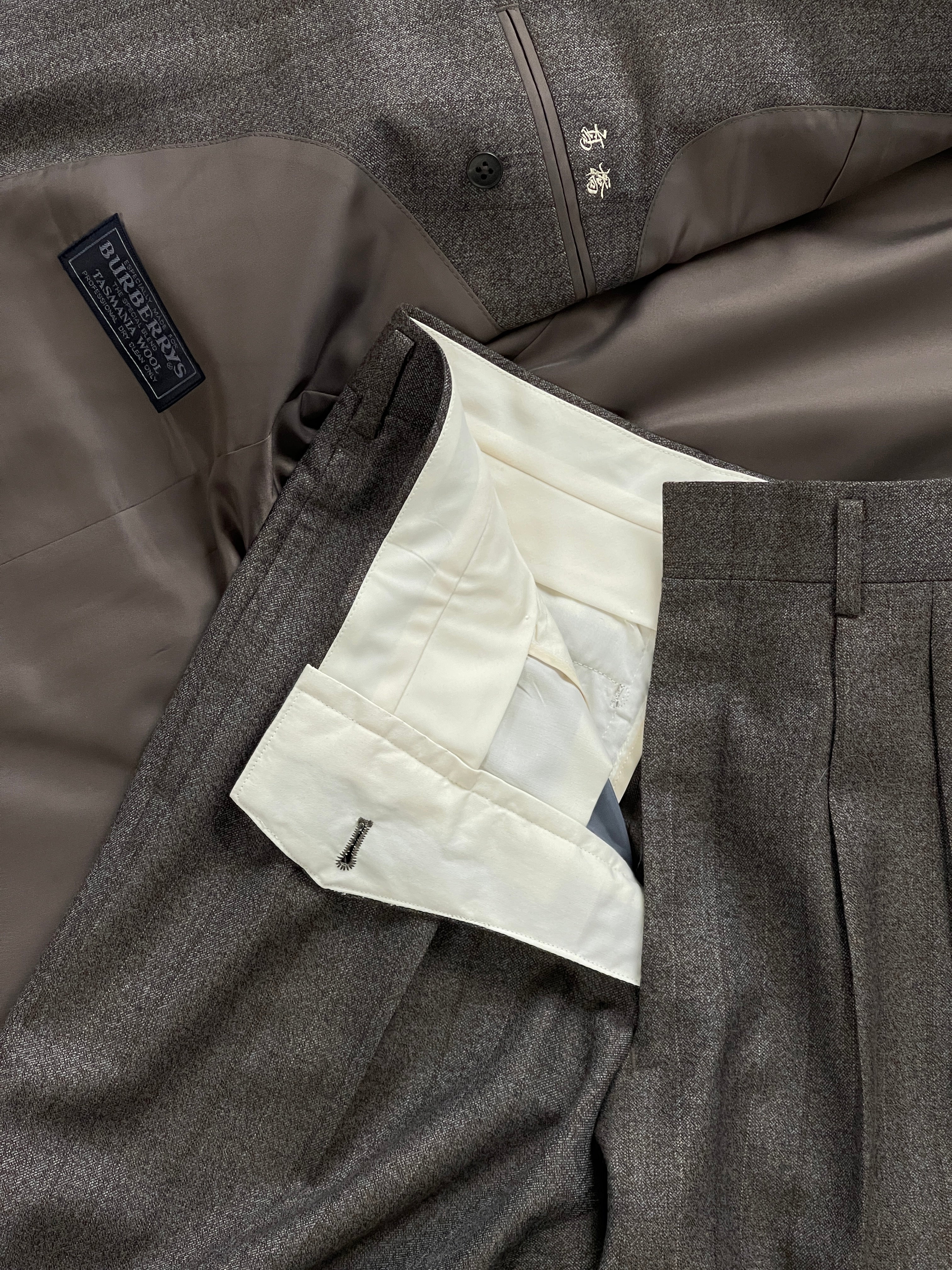 Burberry 1990s Pure Tasmanian Wool Stripe Single Breasted Suit - 36R/W26 - SYLK