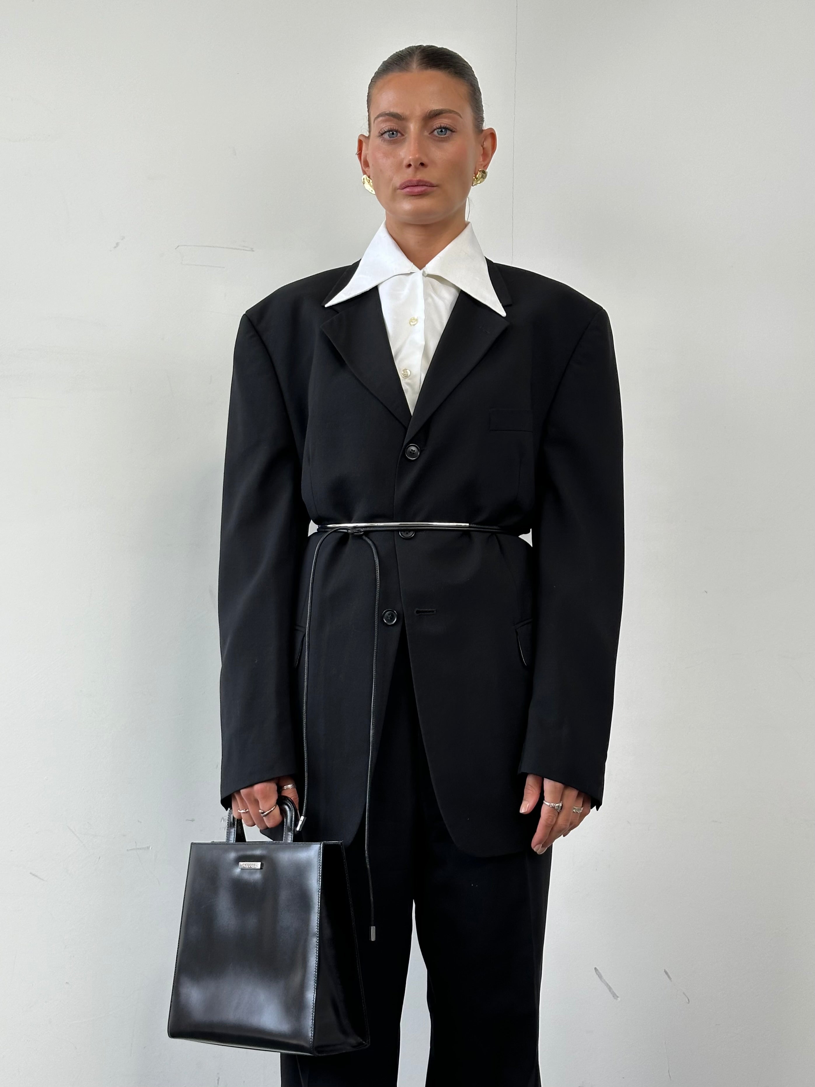 Pierre Cardin pure wool single-breasted blazer in XL/XXL, showing a tailored fit with classic lapel and button closure.