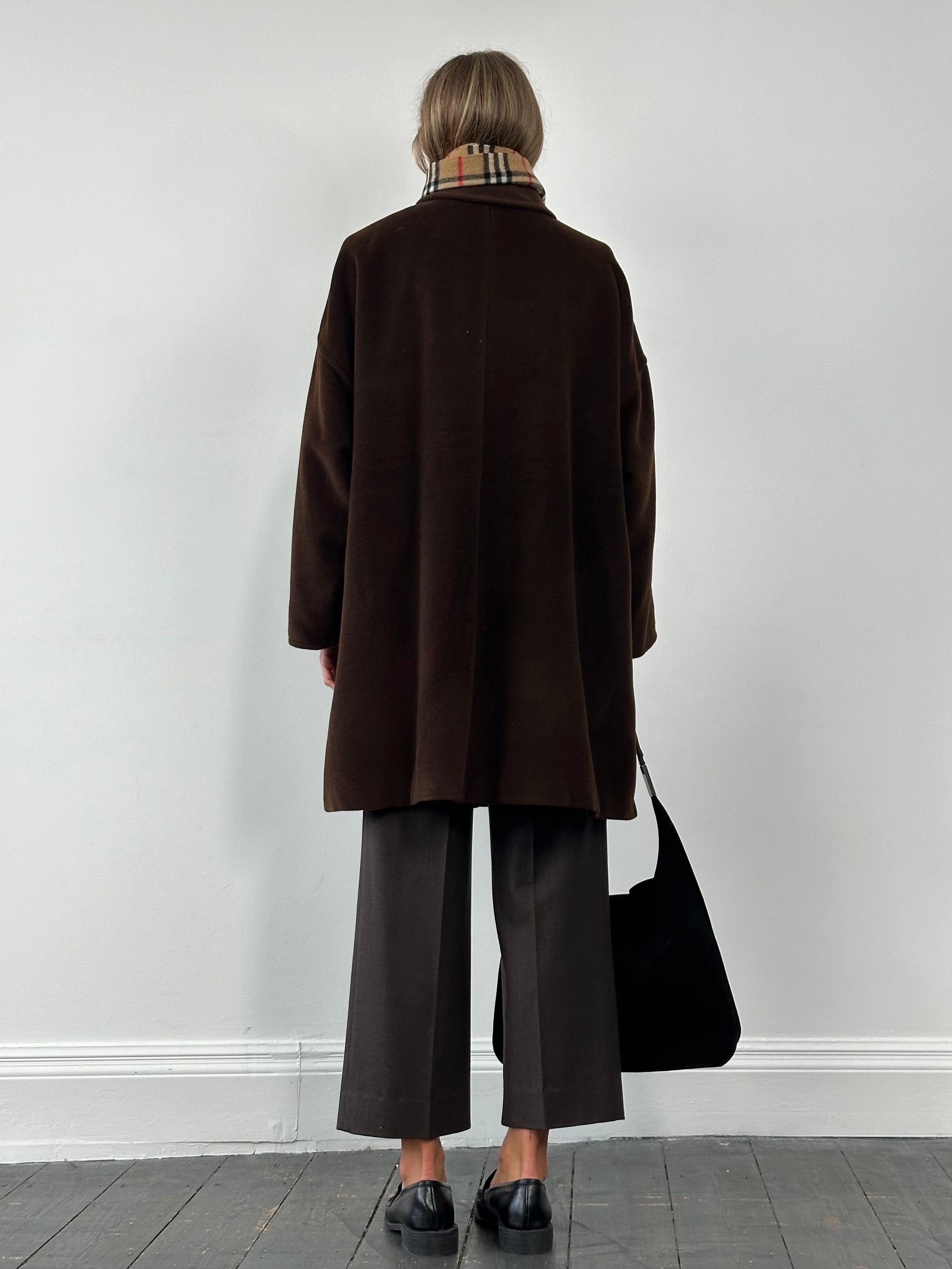Max Mara pure virgin wool A-line coat in XL, stylish outerwear with a classic design and tailored fit.