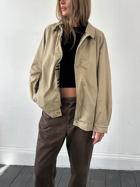 4E6D9761-0331-4A97-9BCA-