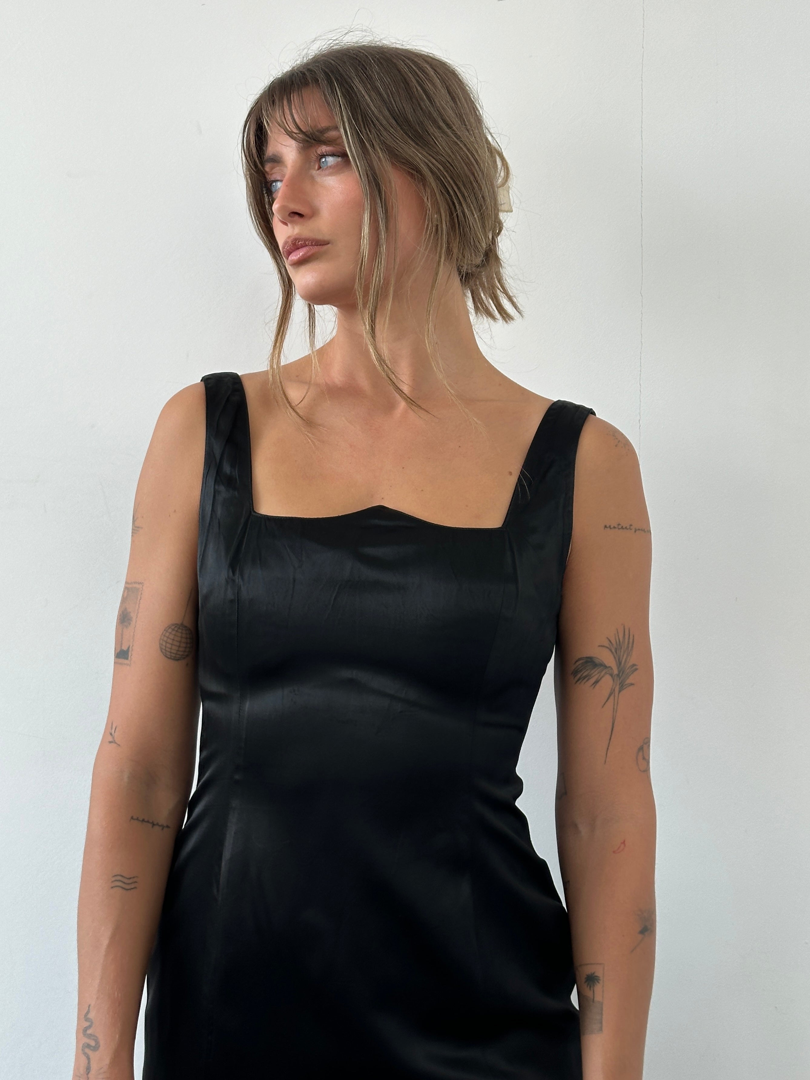 Versace Versus satin fitted dress in size S, featuring a sleek design and elegant satin fabric, perfect for stylish occasions.