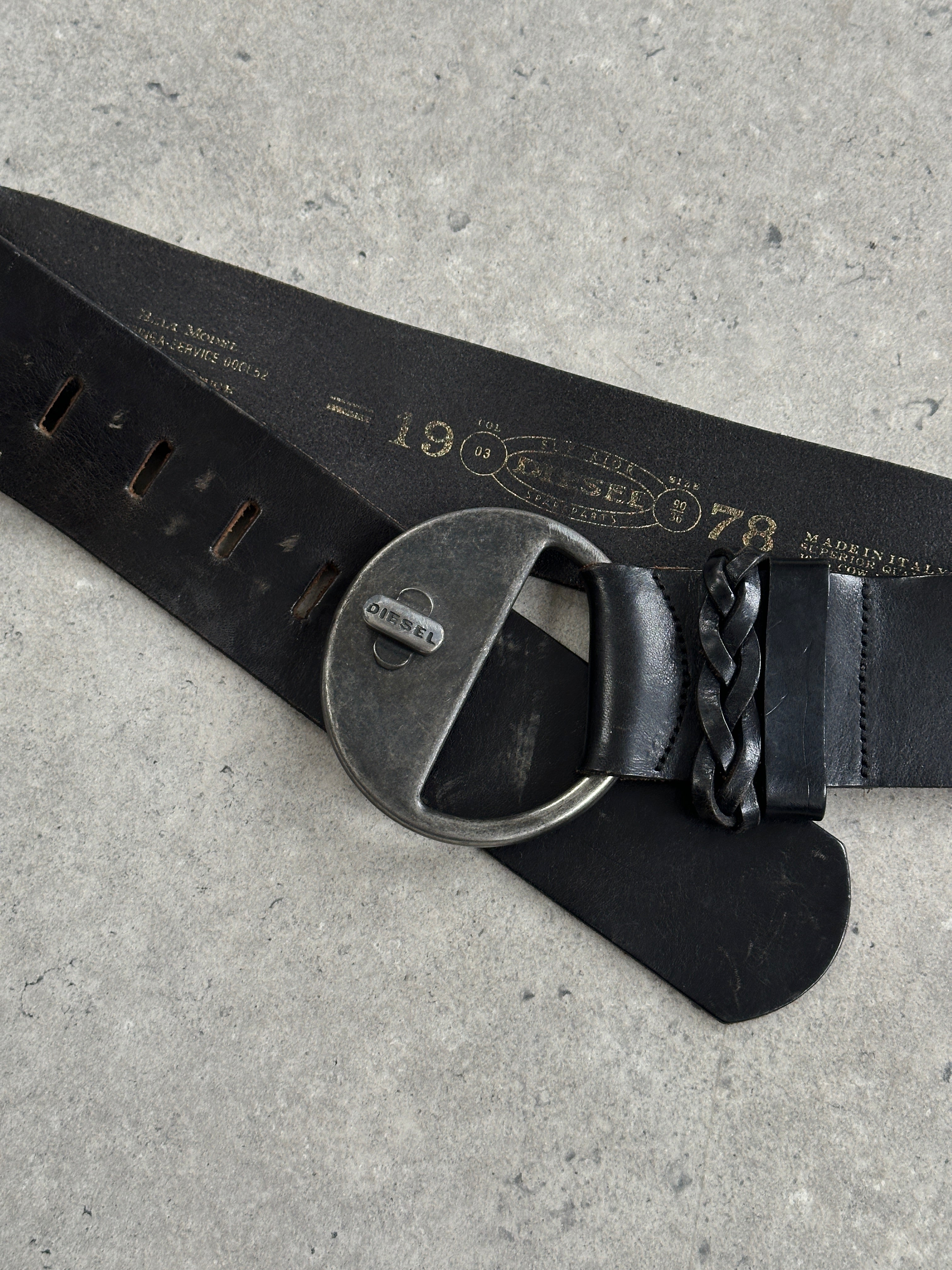 Diesel 1990s chunky logo leather belt with metal buckle, W32-38, featuring bold branding and classic black leather finish.