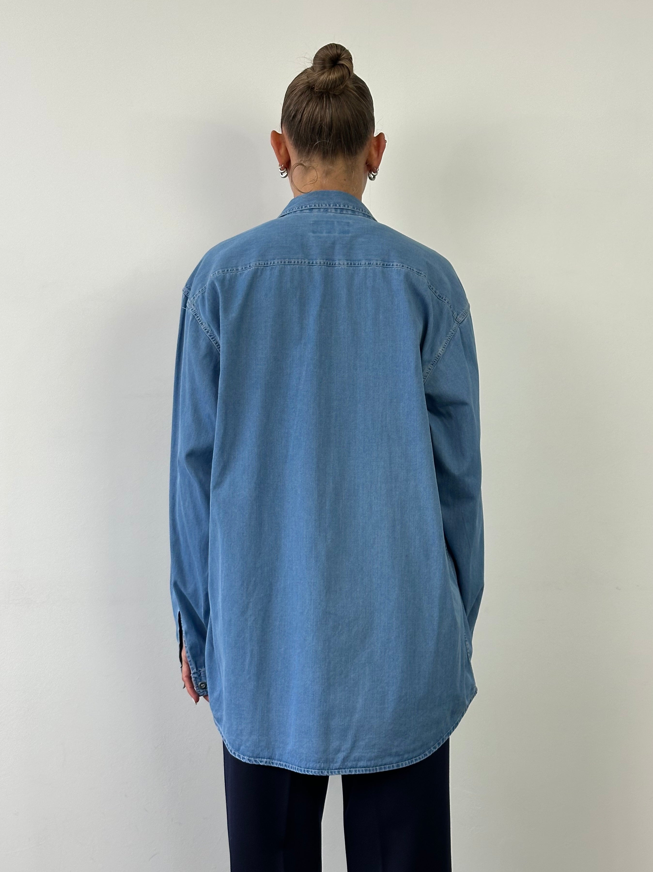 Armani Jeans denim logo shirt in XL, featuring classic denim fabric and the iconic Armani logo on the front.