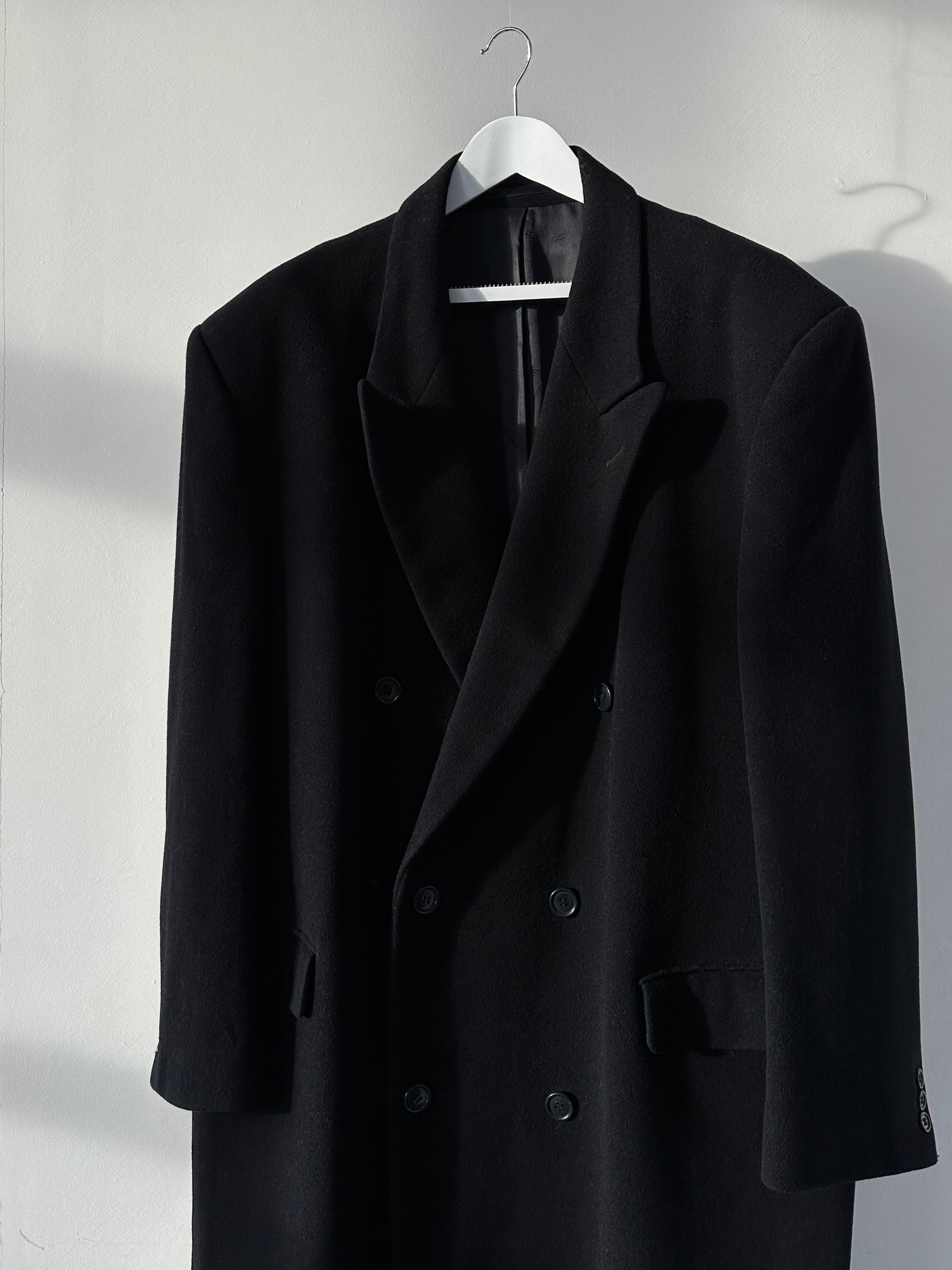 Pierre Cardin wool cashmere double-breasted coat in XXL, featuring classic design and tailored fit, displayed on a hanger.