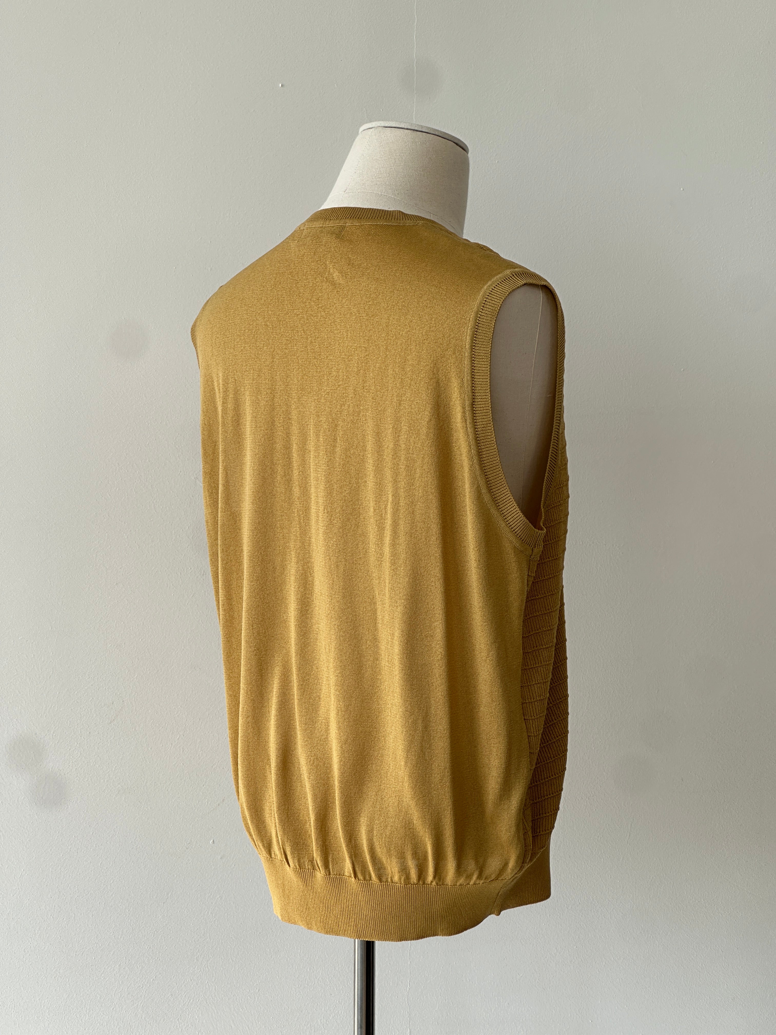 Yves Saint Laurent 2000s Sleevless V Neck Jumper - M