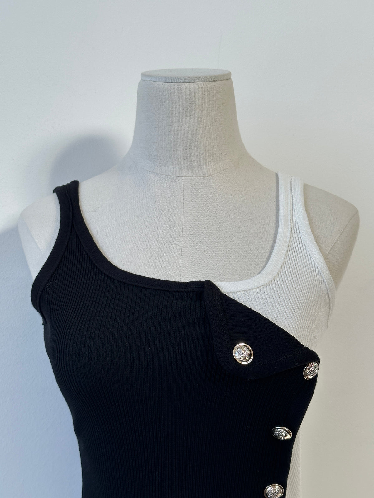 Vintage 2000s Ribbed Asymmetric Sleeveless Top - S