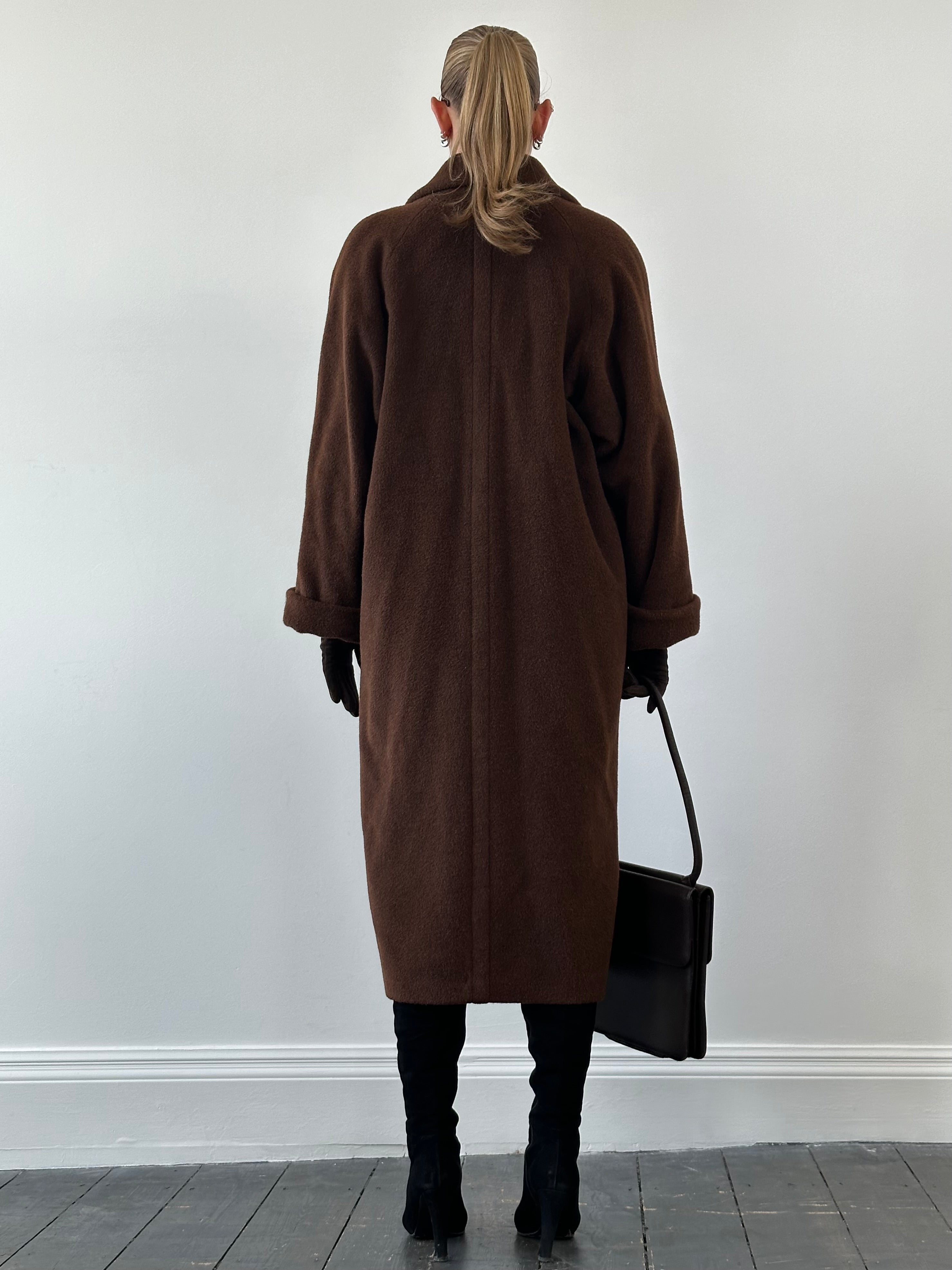 Vintage alpaca wool relaxed fuzzy coat in XL with a cozy, textured appearance and a soft, vintage-inspired design.
