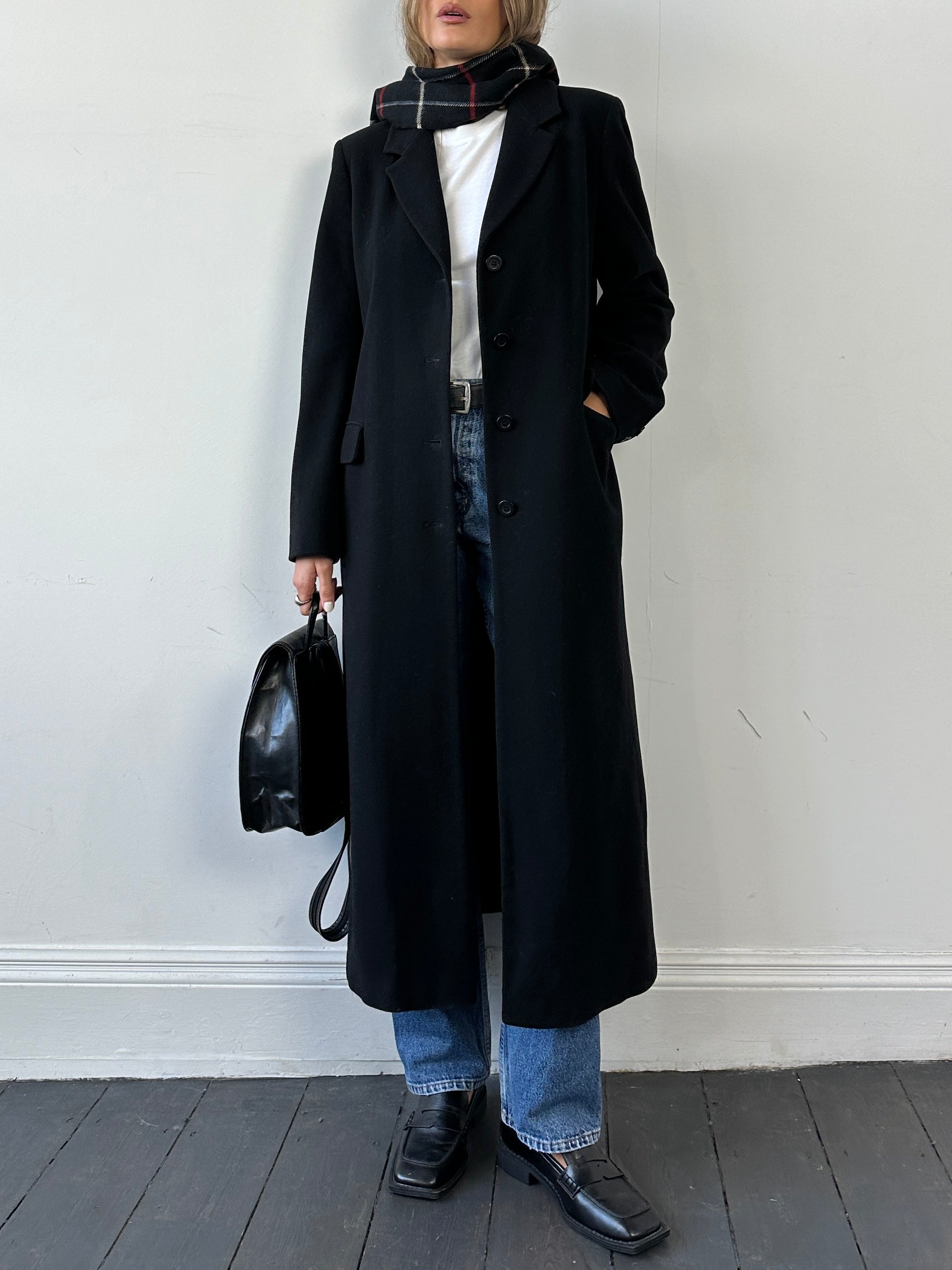 Vintage wool coat, floor length, single-breasted design in size M, stylish vintage outerwear with classic tailored fit.