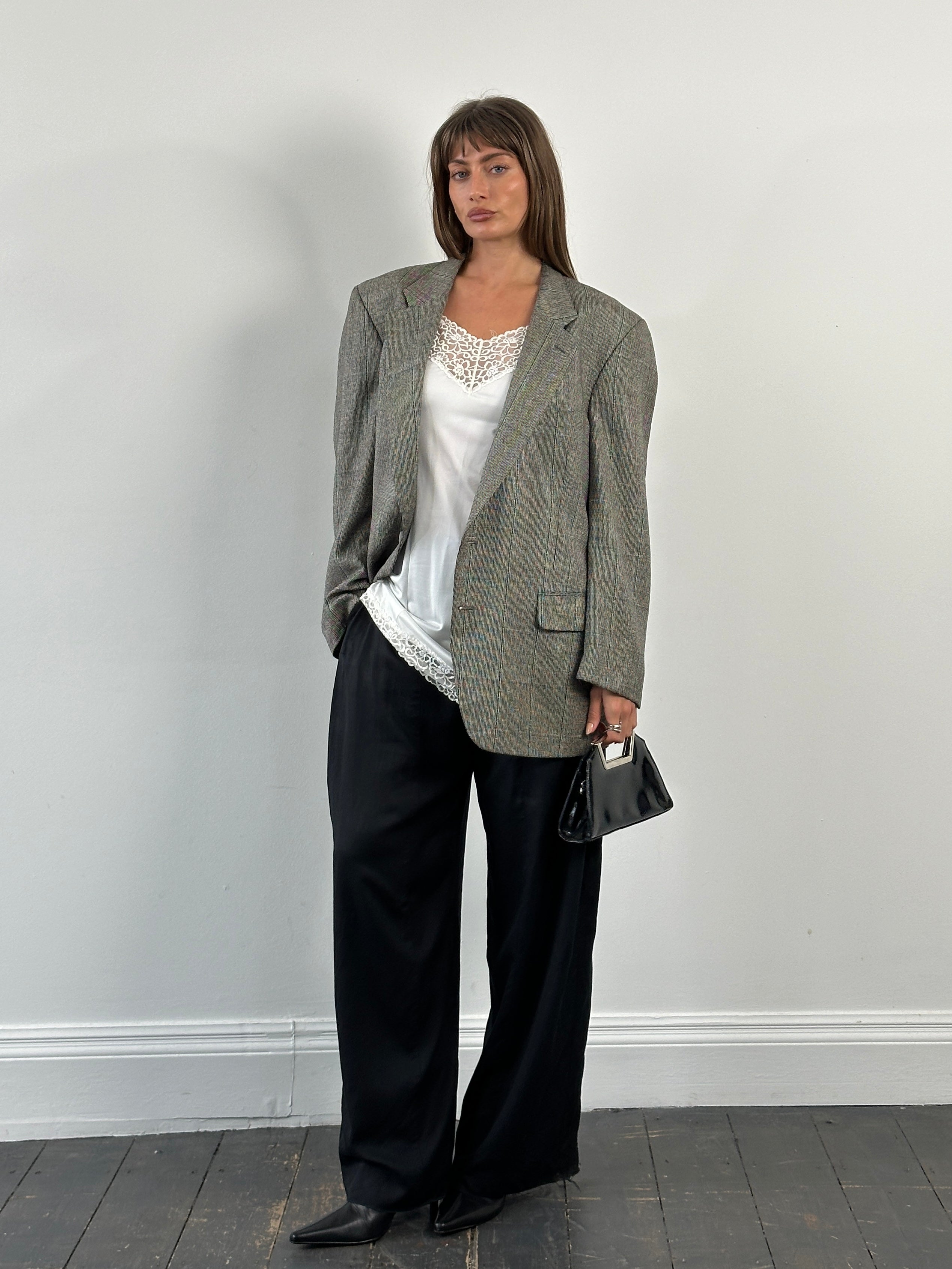 Burberry 1990s wool micro check single-breasted blazer in size 46R/XXL, featuring classic pattern and tailored fit.