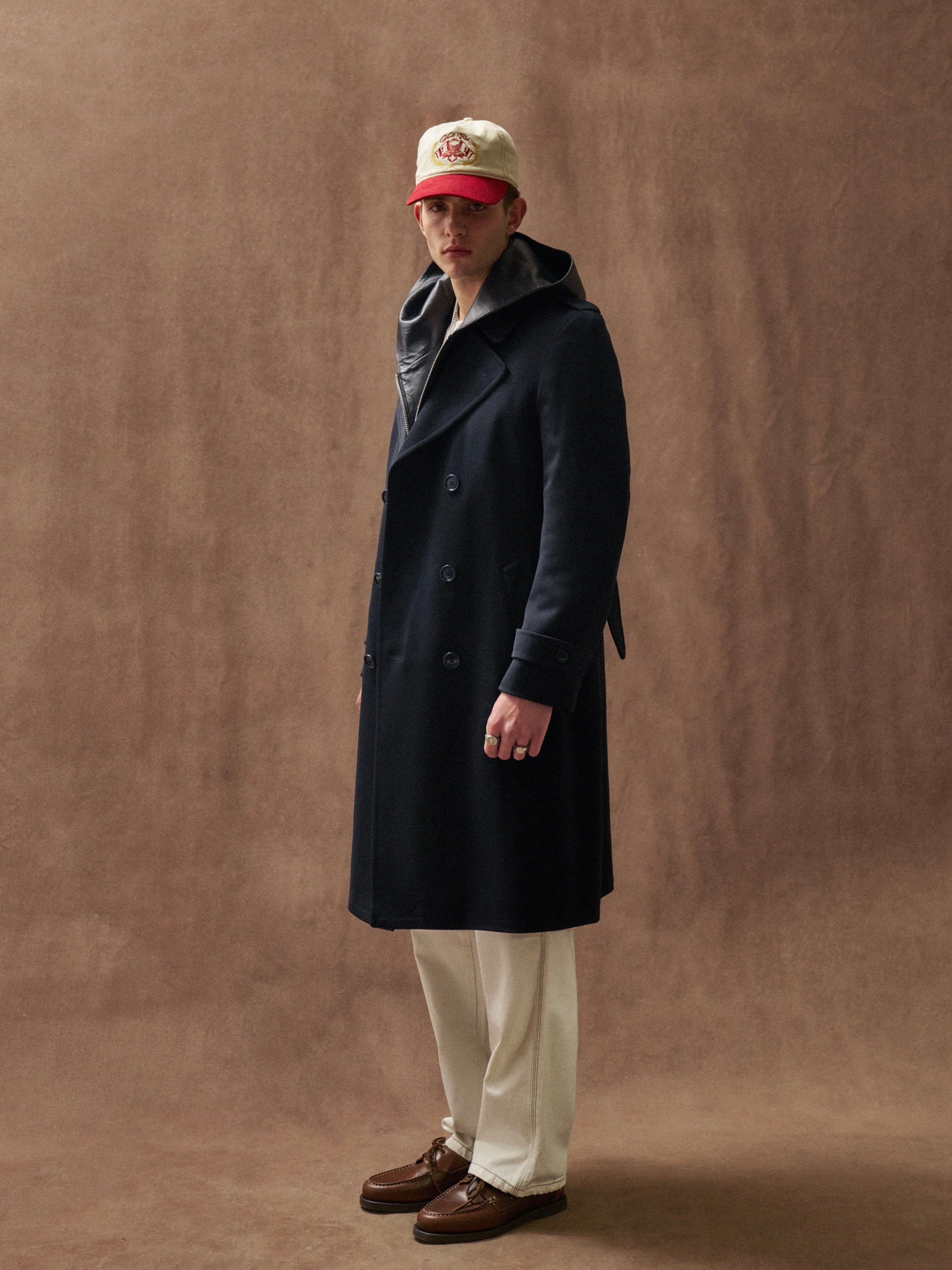 Vintage wool twill trench coat with belted waist in XL size, classic vintage style, shown in the image.