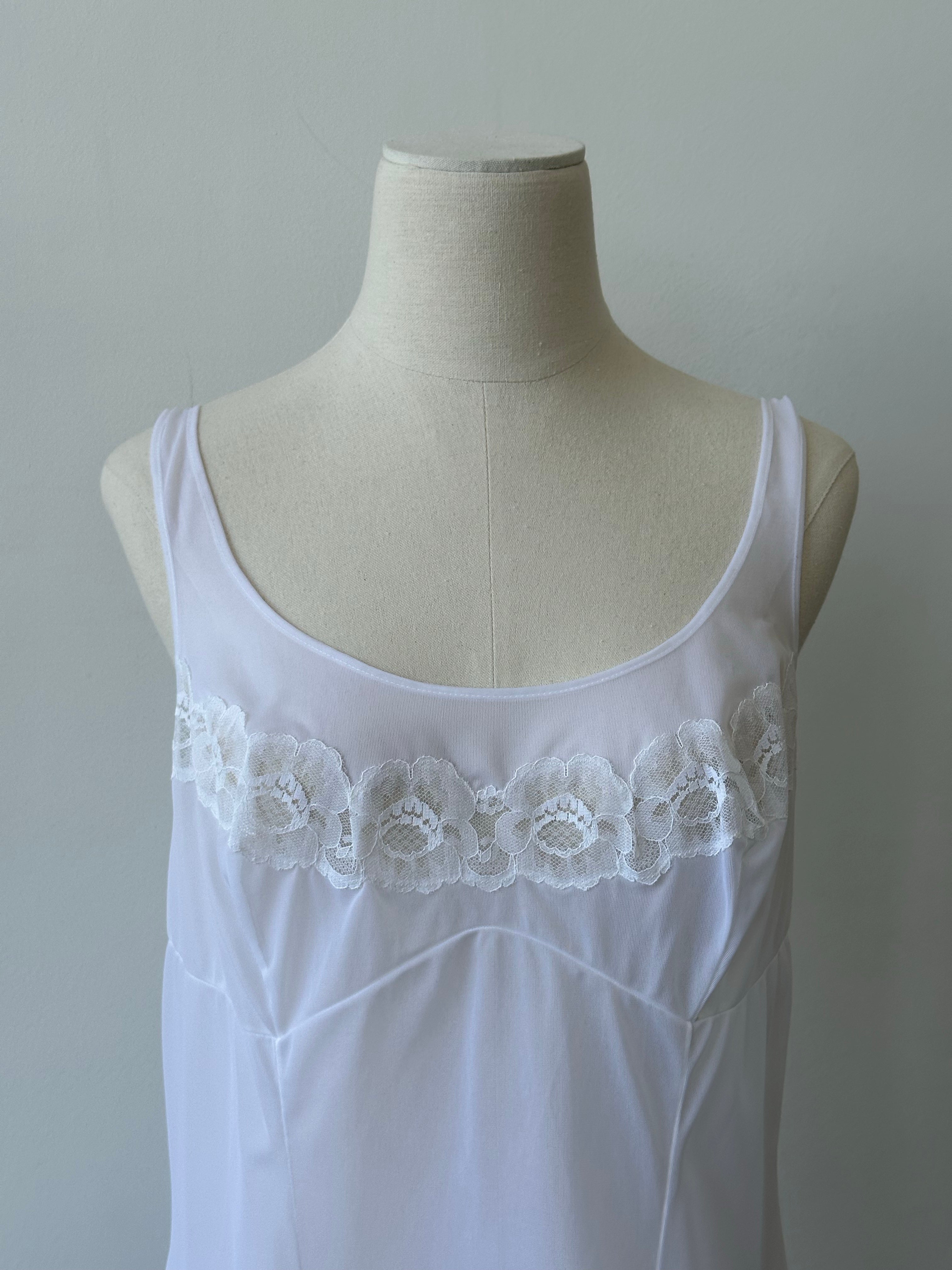 Italian Vintage 1990s Sheer Lace Sleeveless Dress - L